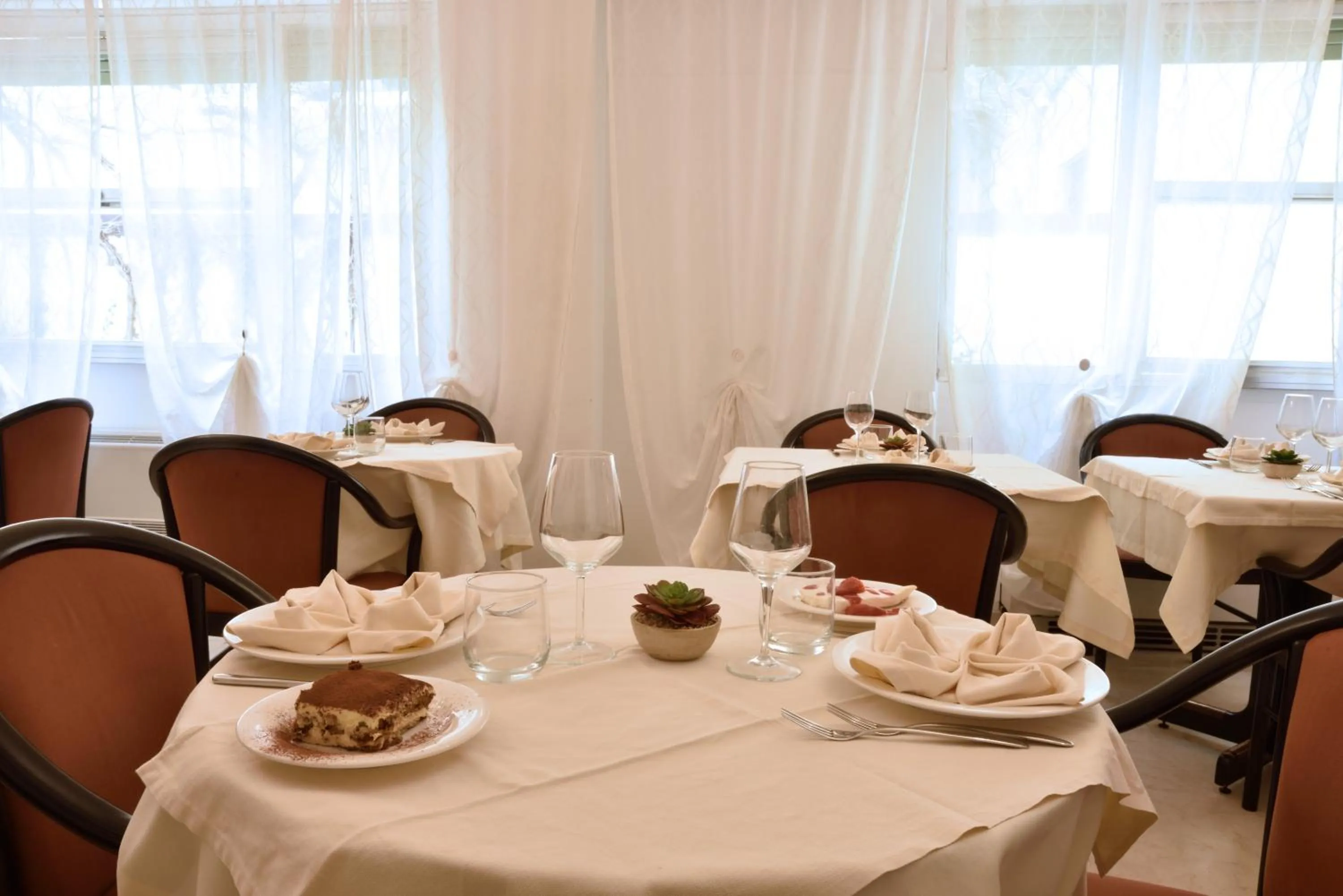Restaurant/places to eat in Hotel Morchio Mhotelsgroup