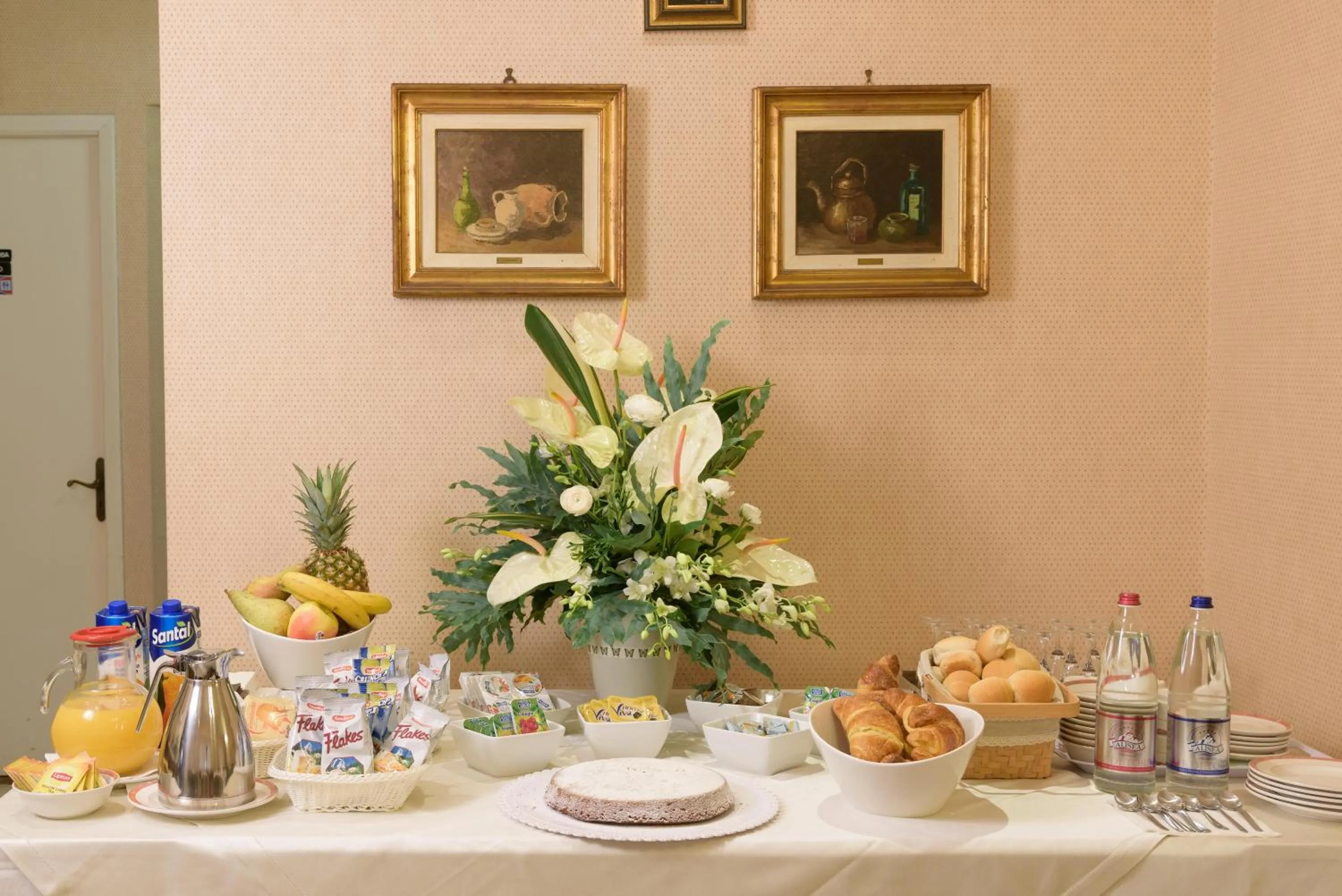 Restaurant/places to eat in Hotel Morchio Mhotelsgroup