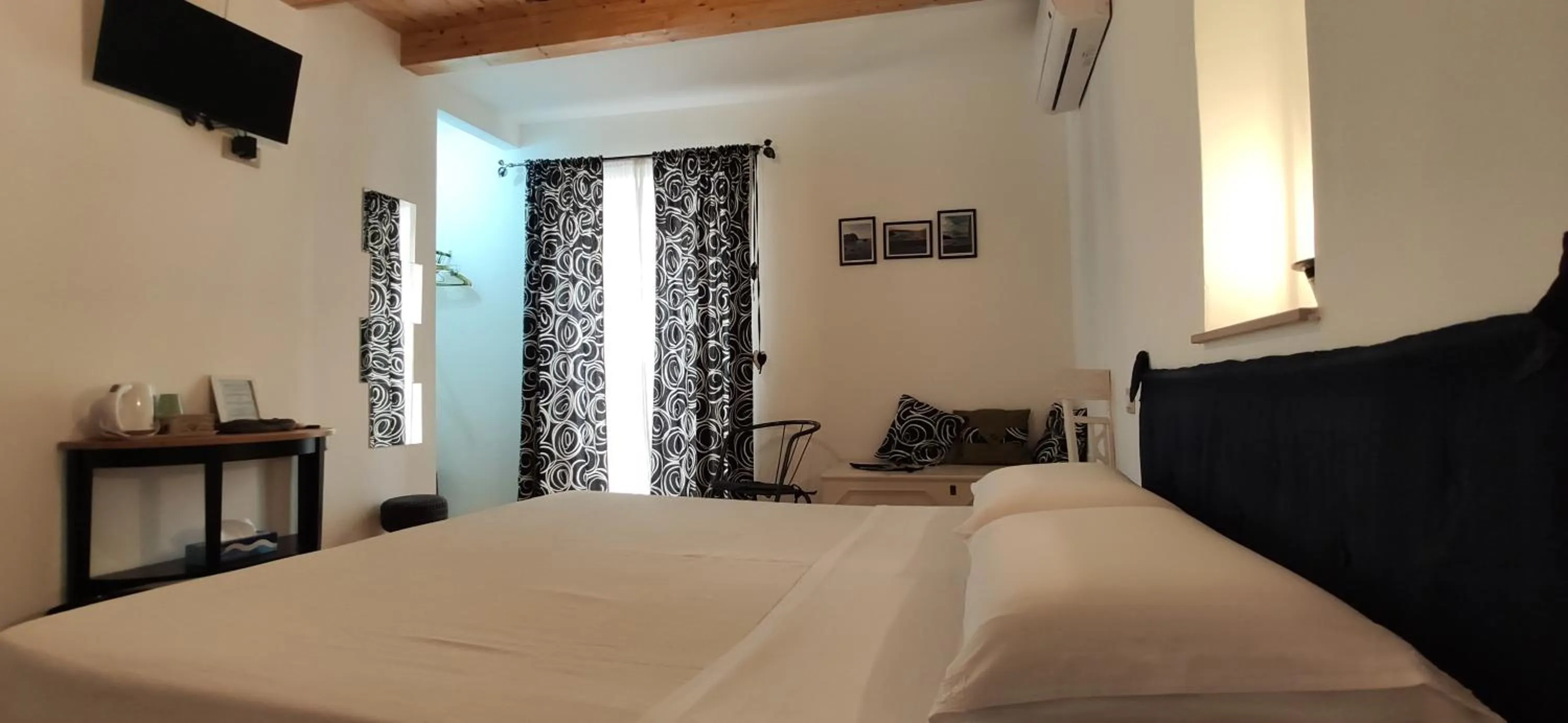 Photo of the whole room in B&B Mastro Francesco