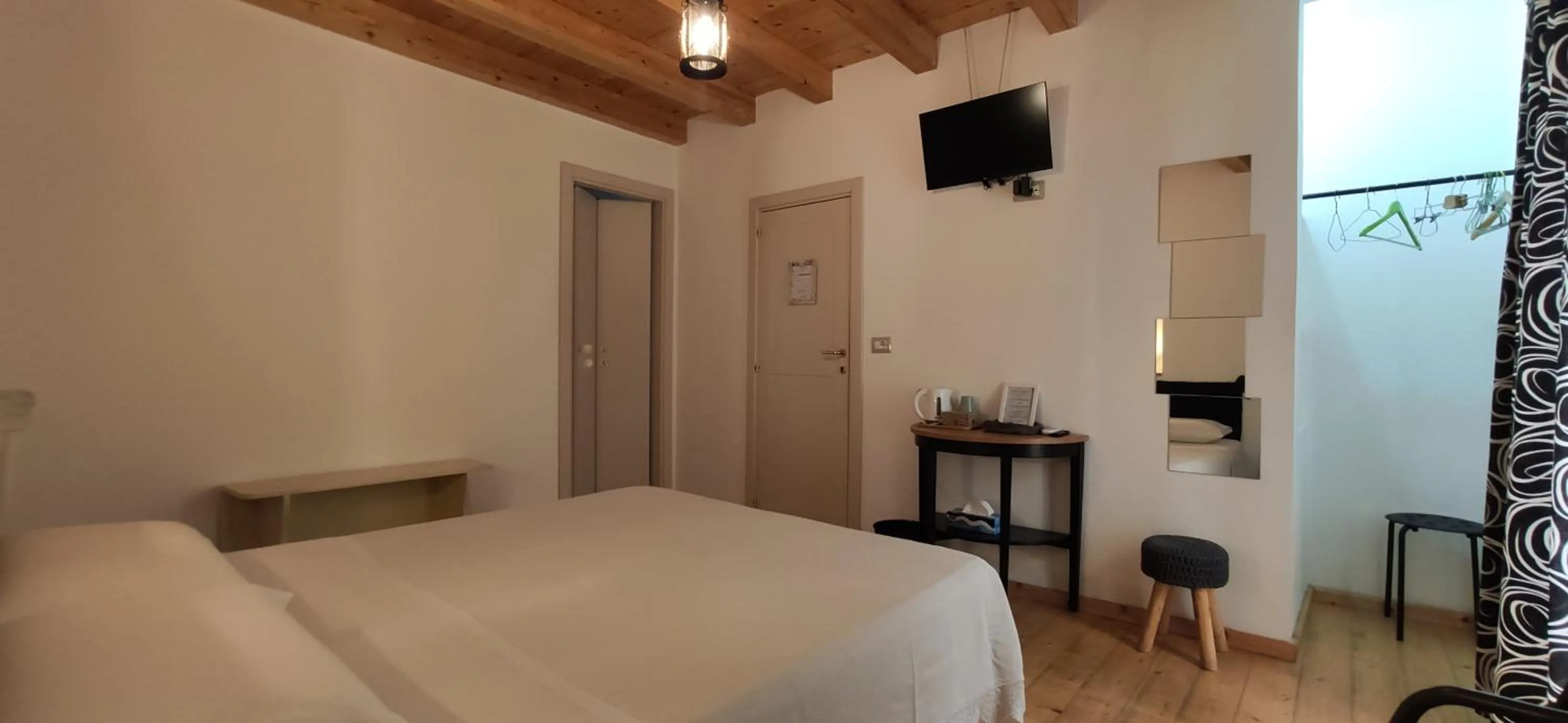 Photo of the whole room in B&B Mastro Francesco