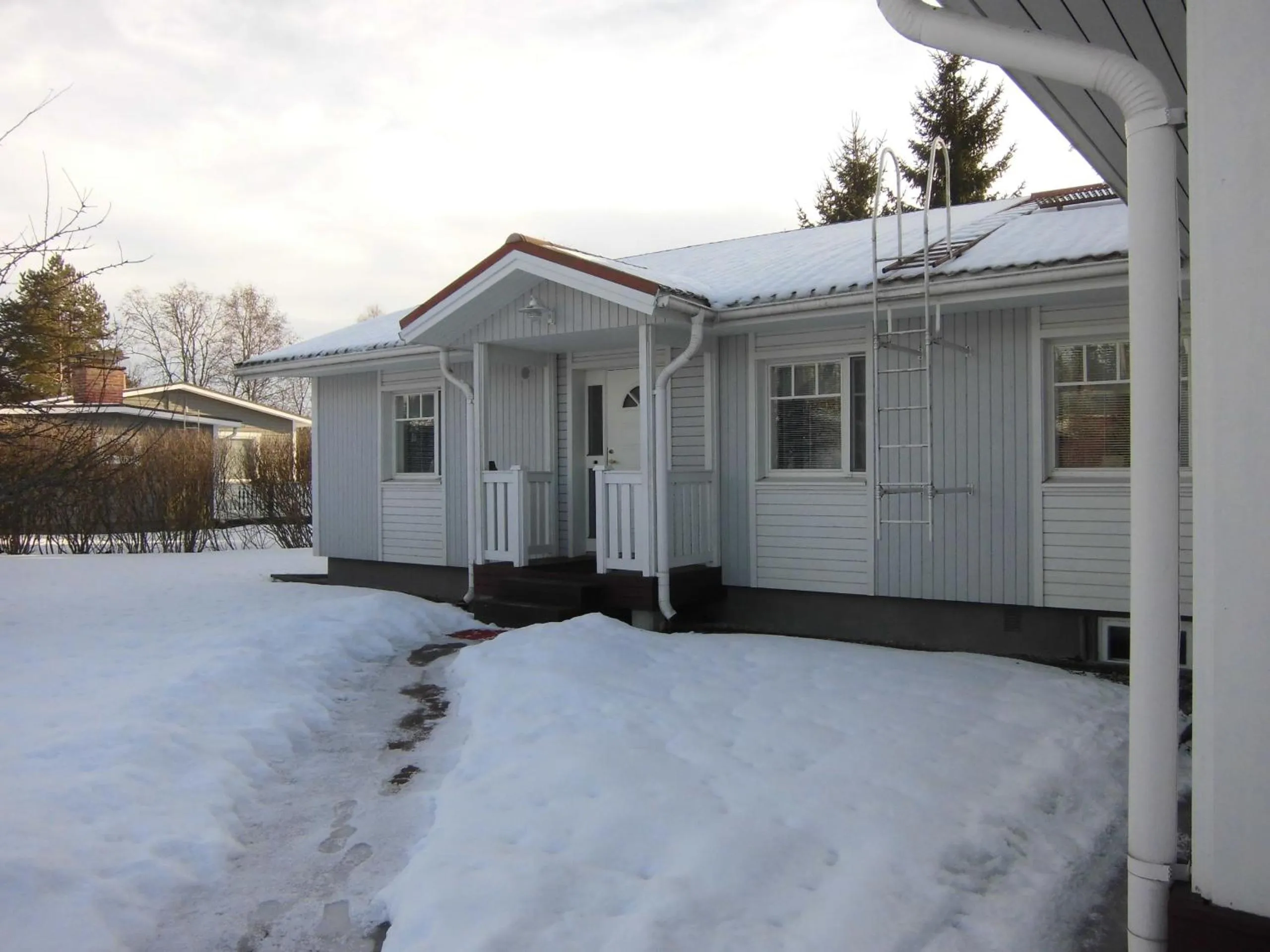 Garden view in Westbay Inn