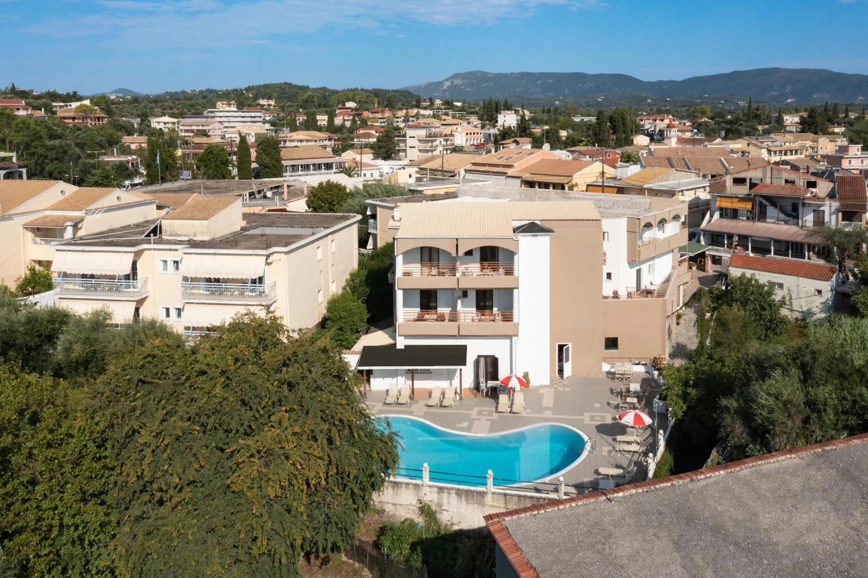 Location in Louvre Hotel