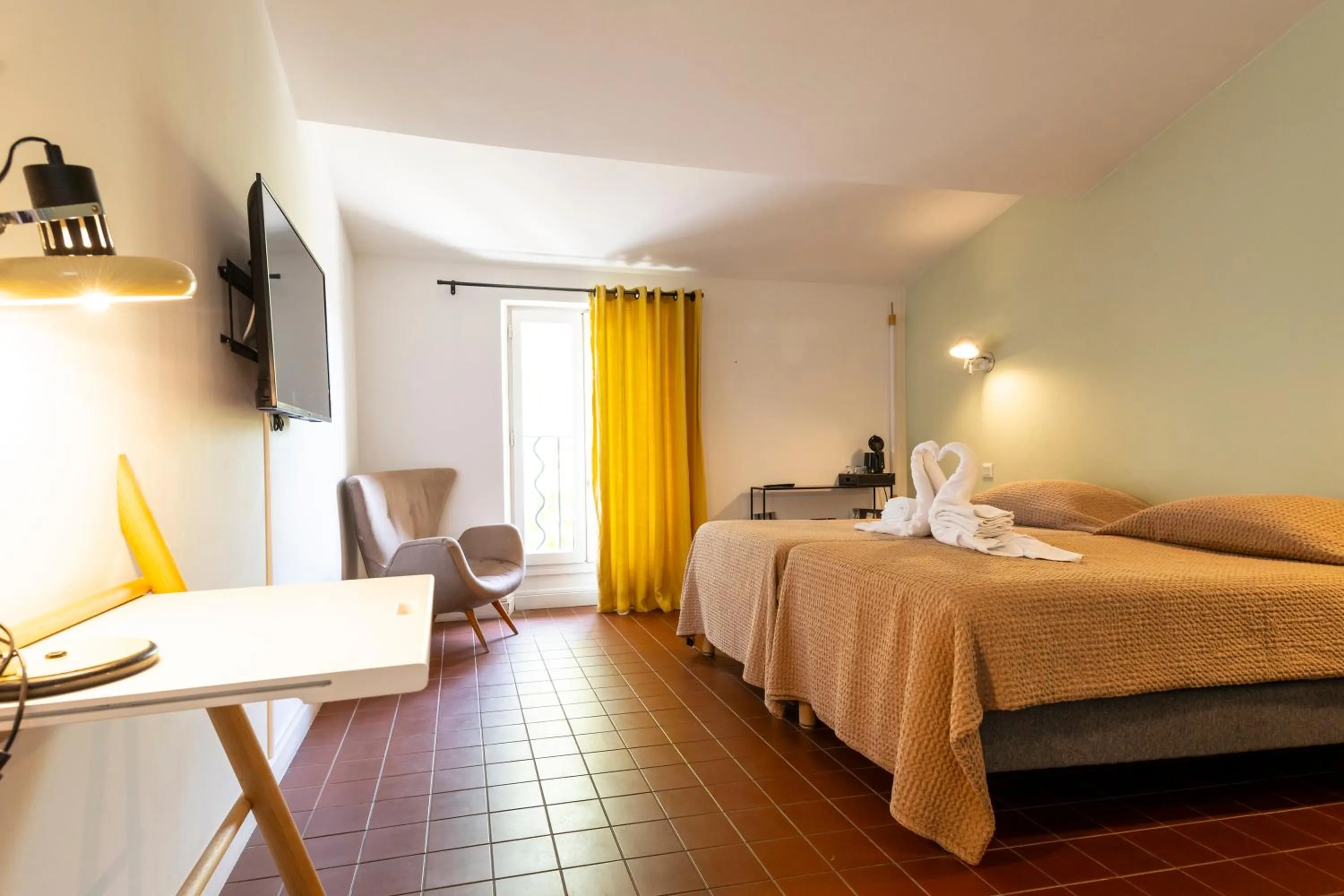 Bedroom, Bed in Hotel Burrhus