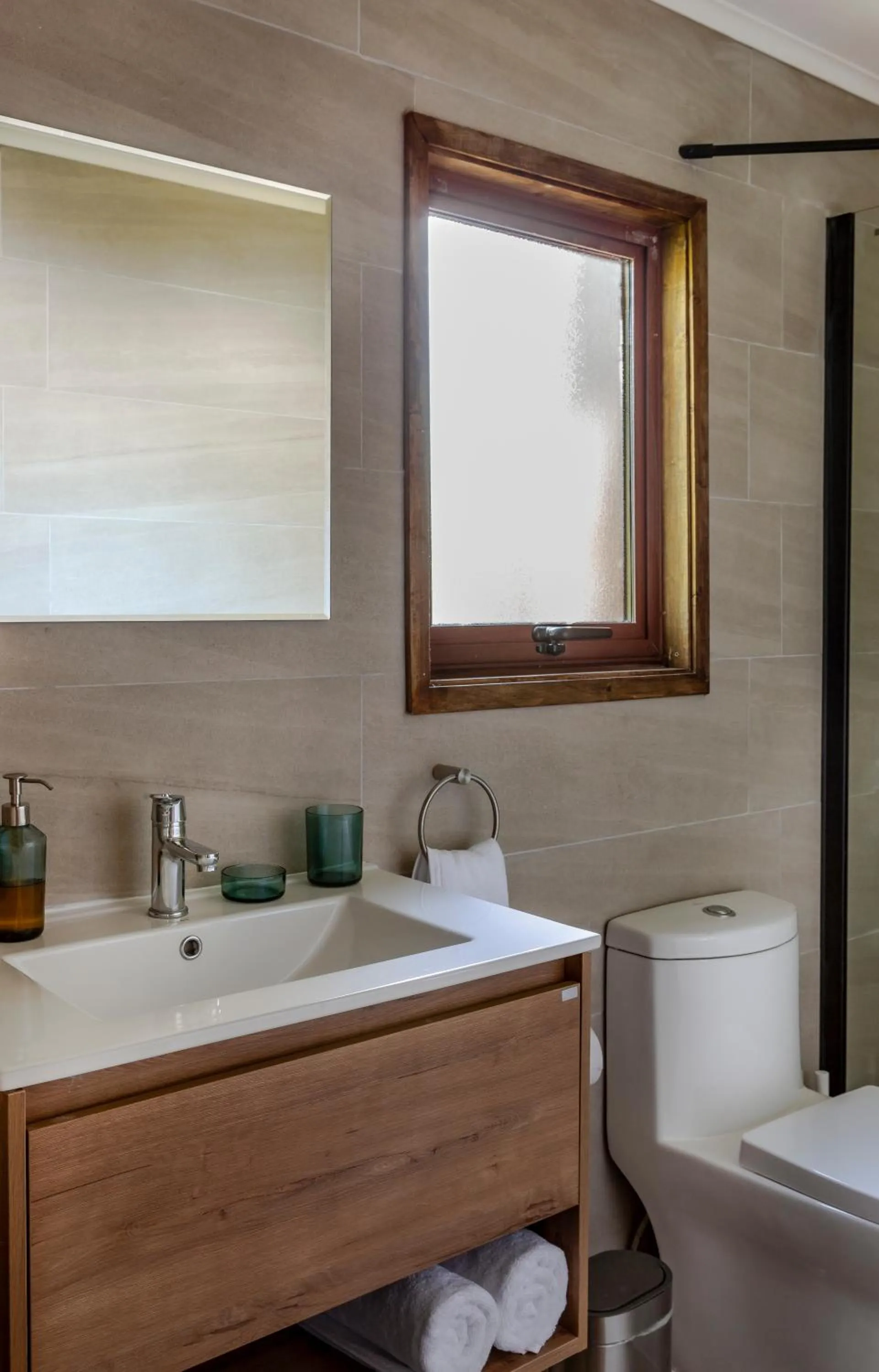 Toilet in Callihue Lodge