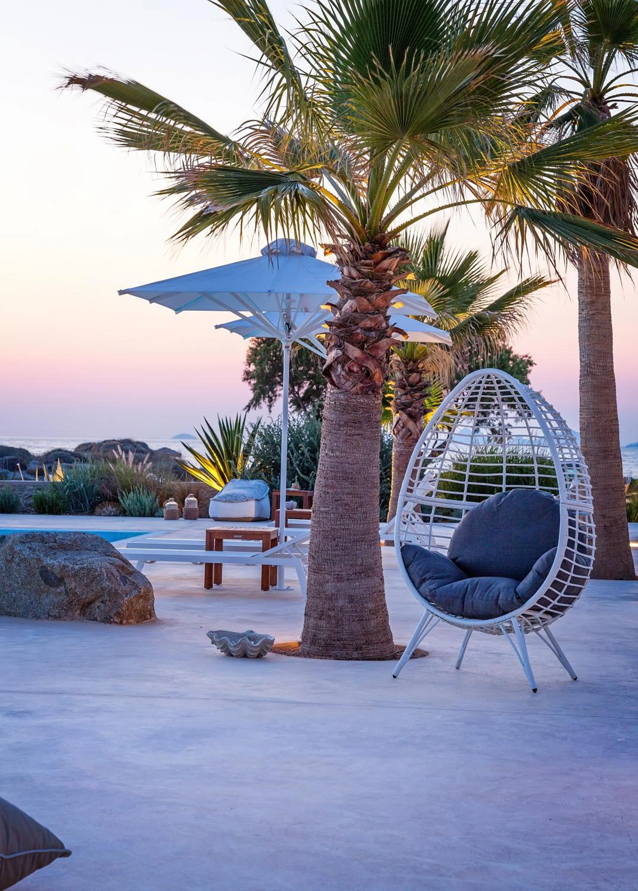 Swimming pool in White Pearls-Adults Only Luxury Suites