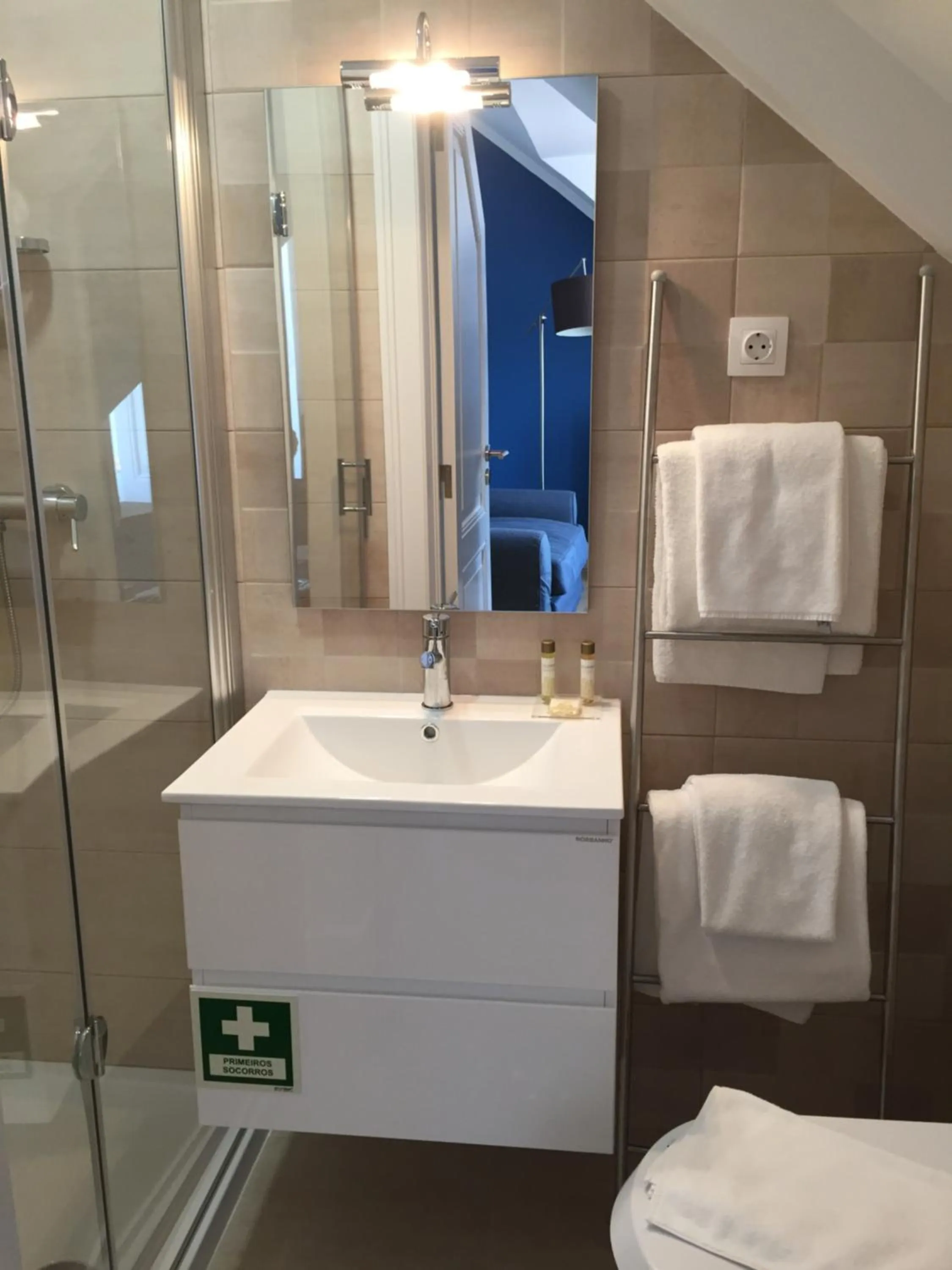 Bathroom in Flats Castelo - HOrigem