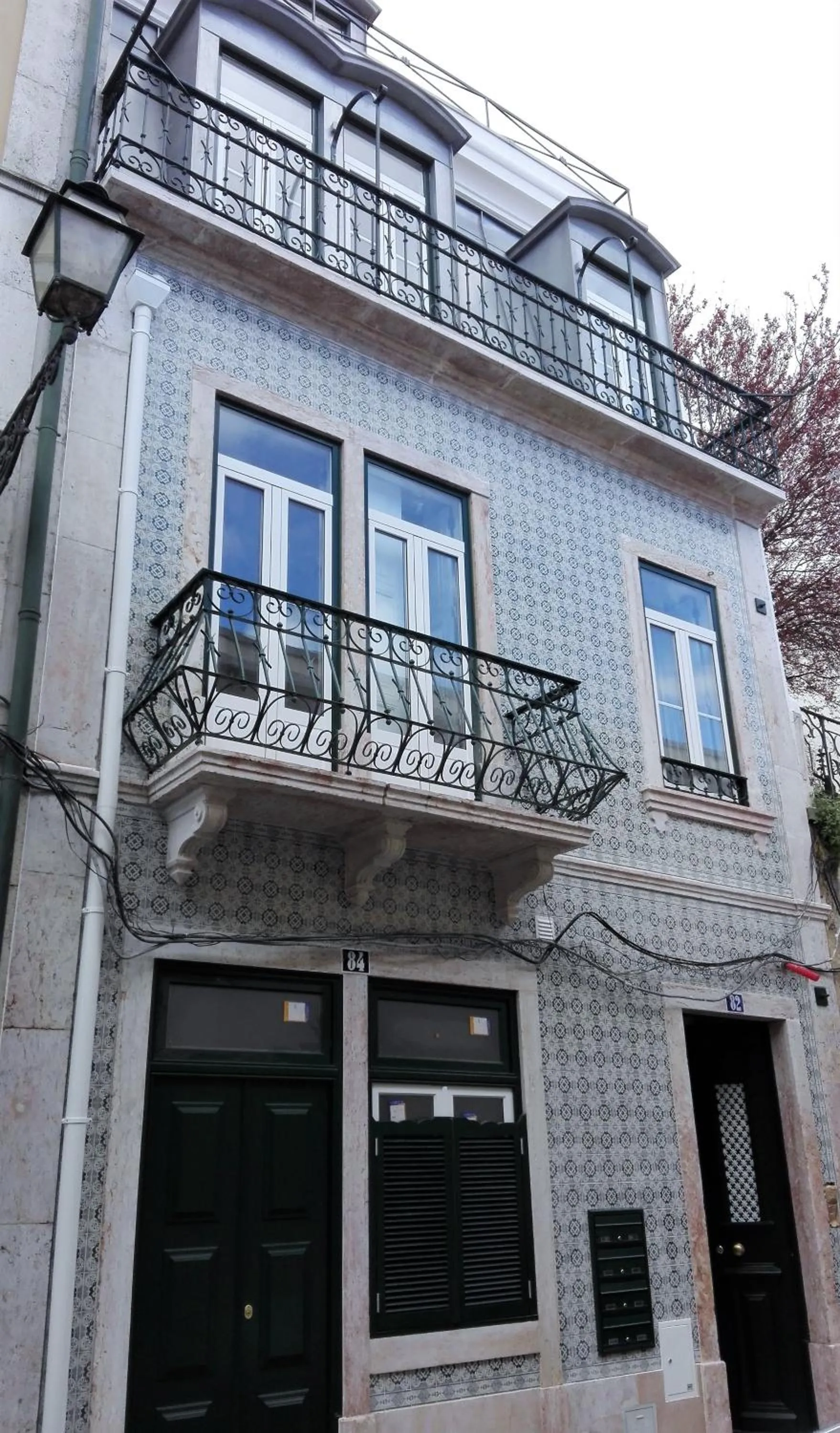 Facade/entrance in Flats Castelo - HOrigem
