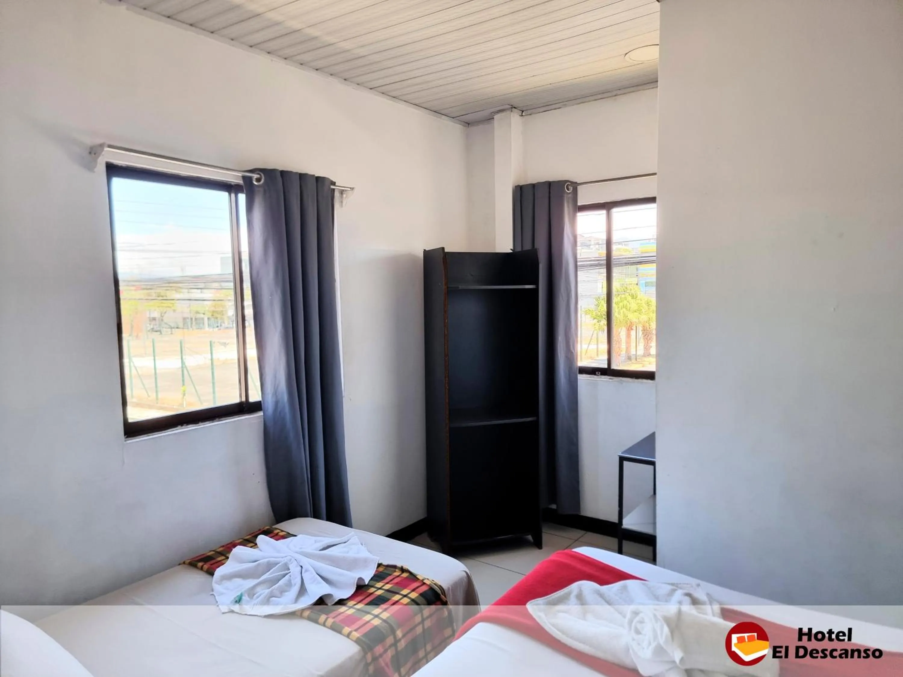 Photo of the whole room, Bed in Hotel El Descanso