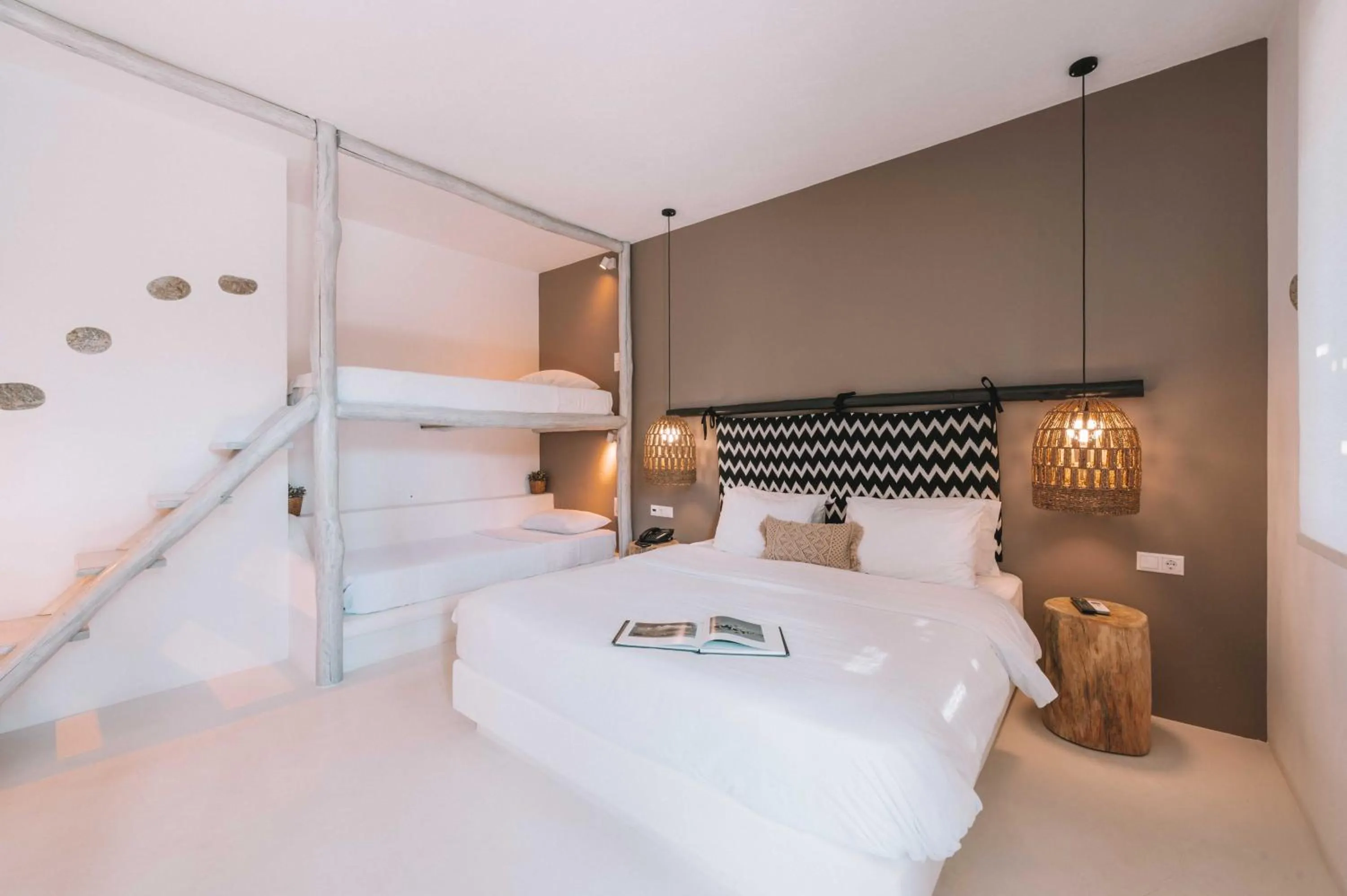 Bedroom, Bed in My Mykonos Hotel