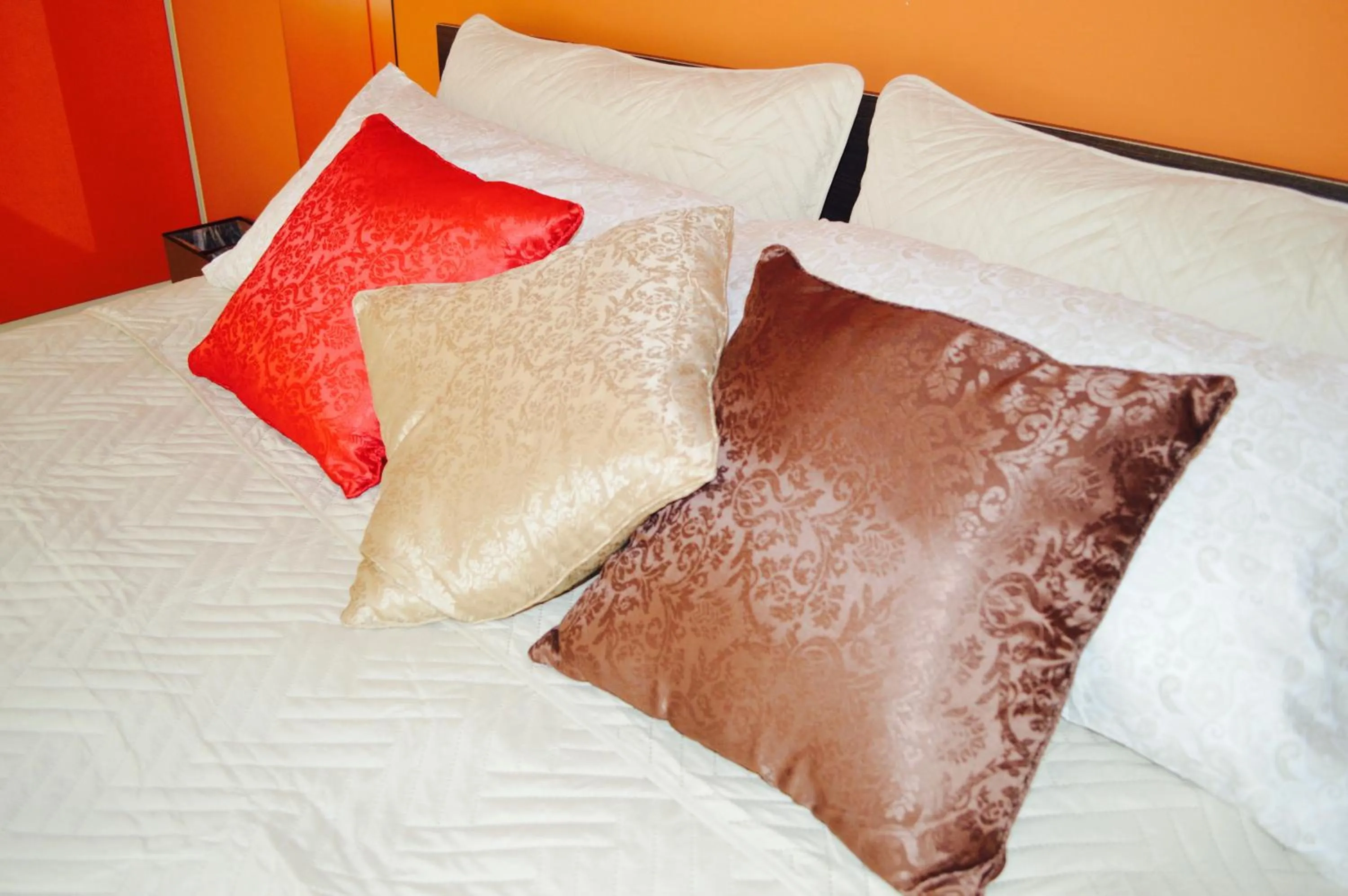 Bed in Eve's Residence