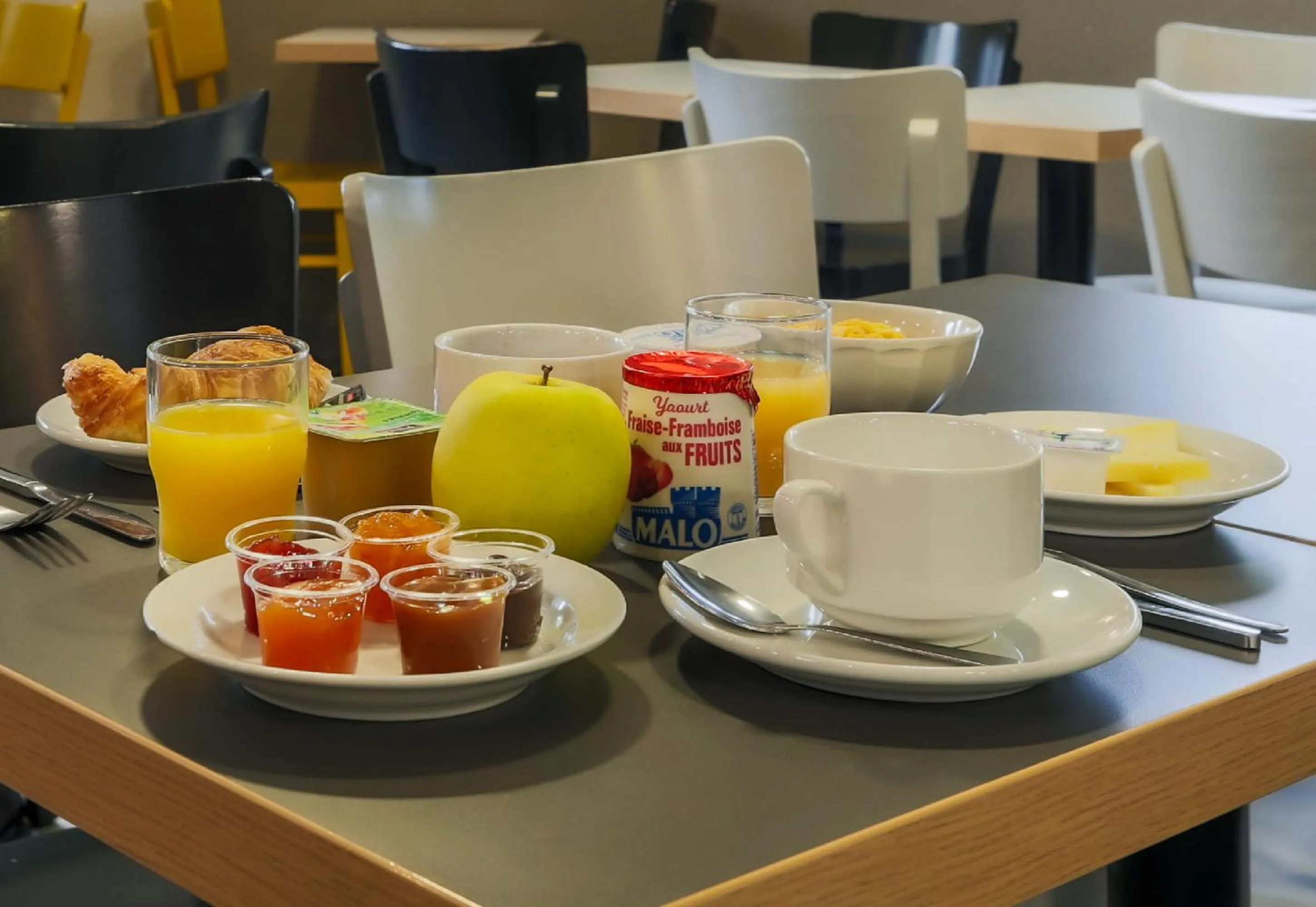 Breakfast in B&B HOTEL Nancy Laxou Zenith