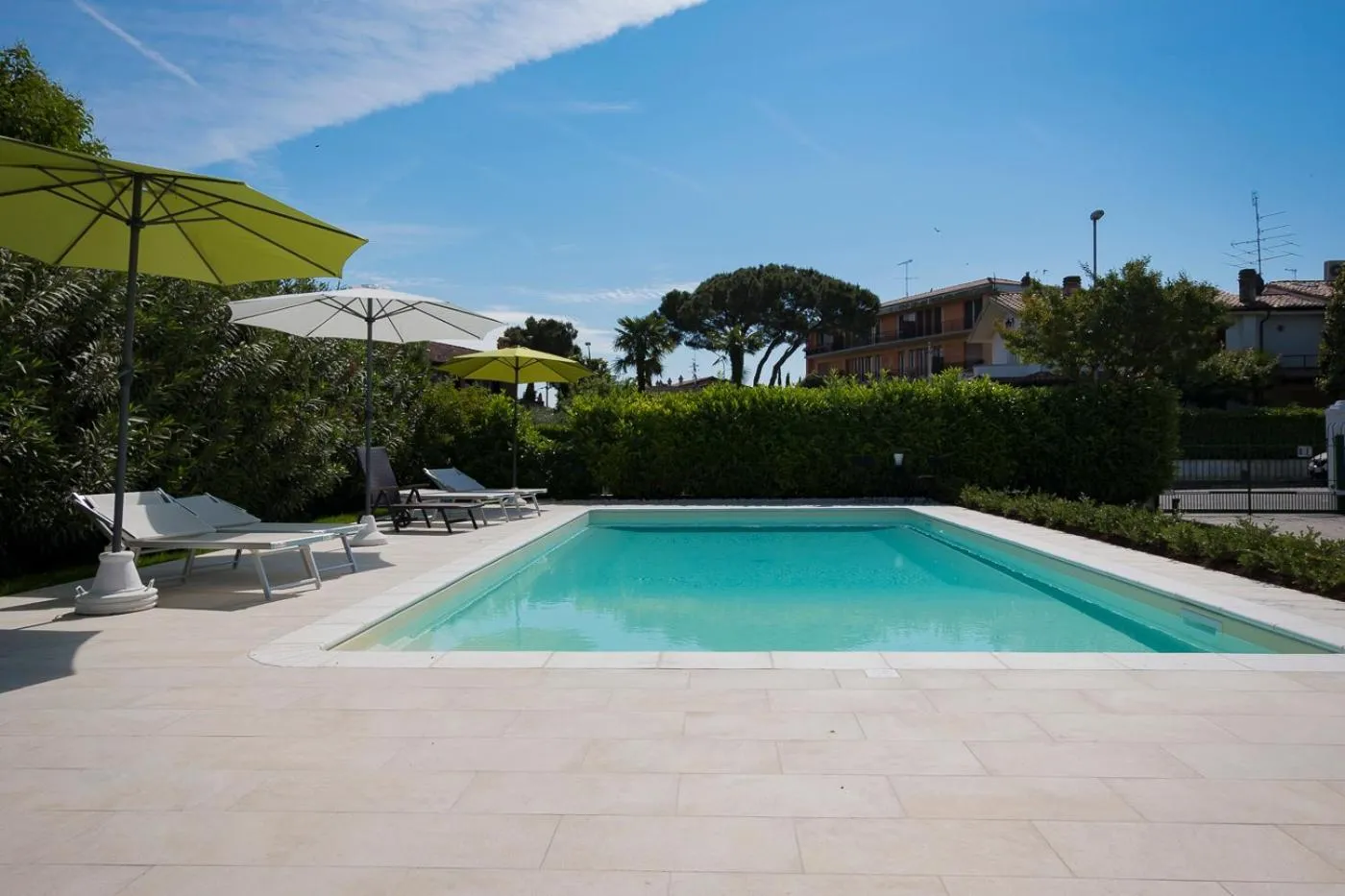 Swimming pool in Bed and Breakfast da Beatrice