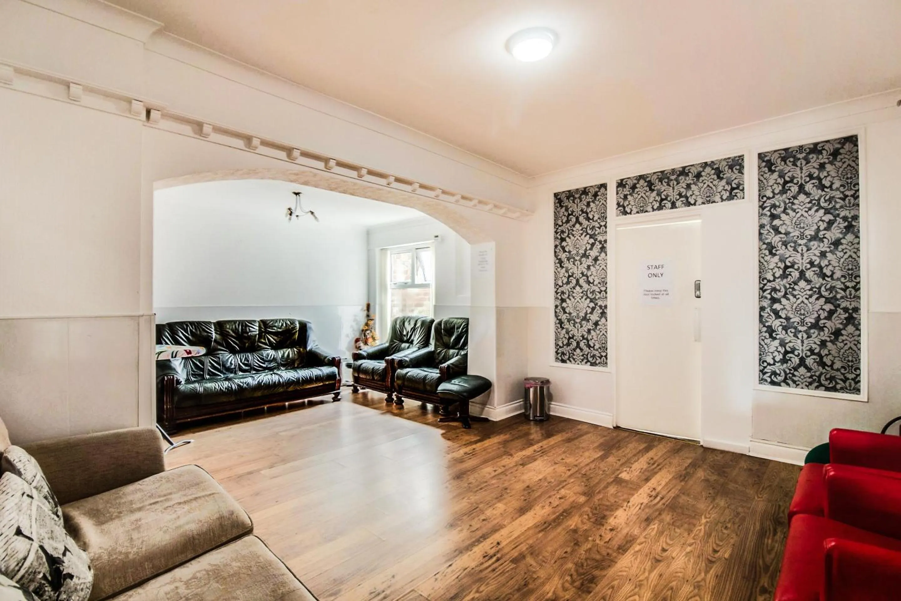 Lobby or reception in The Longlands Hotel