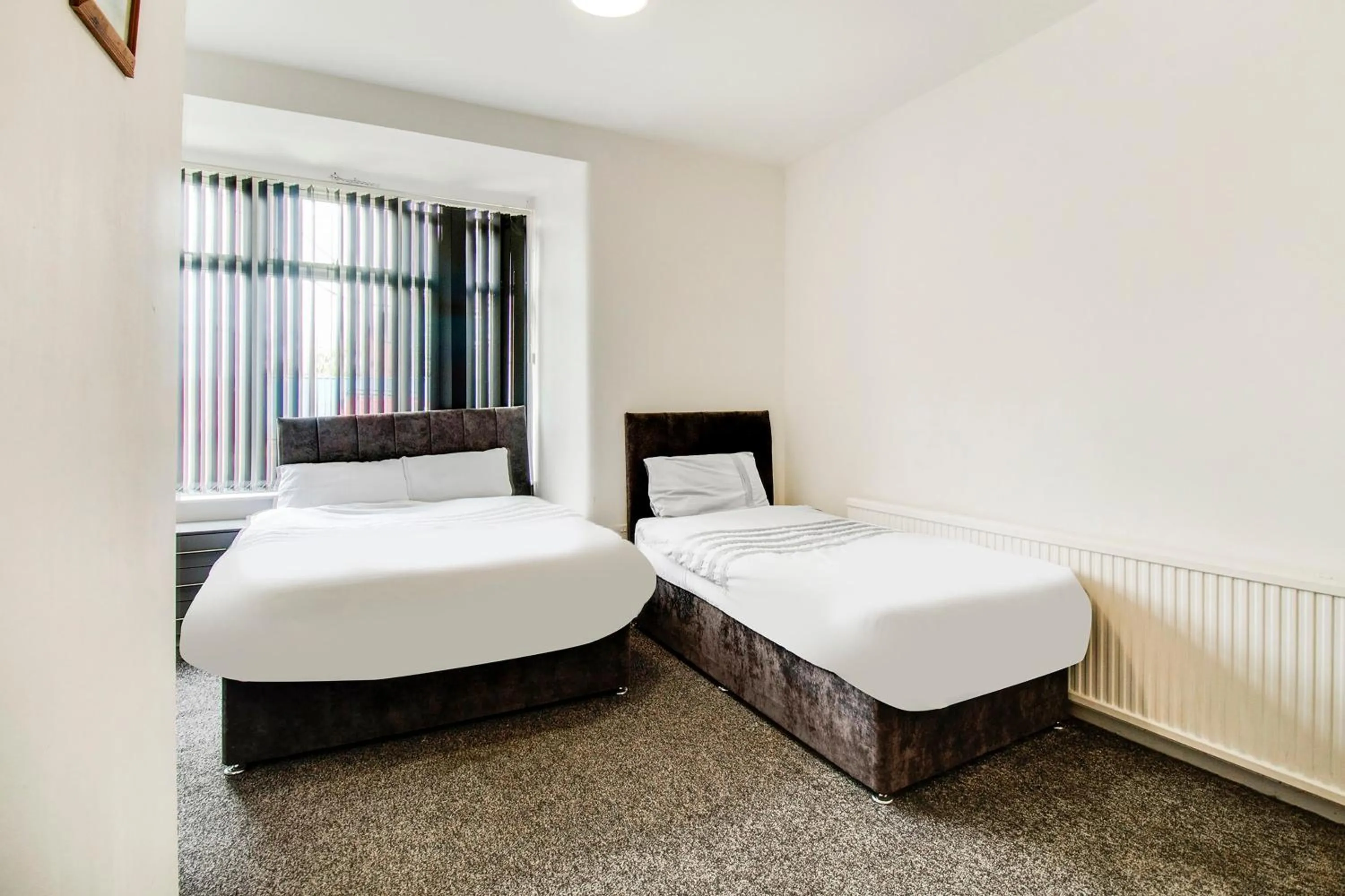 Bedroom, Bed in The Longlands Hotel