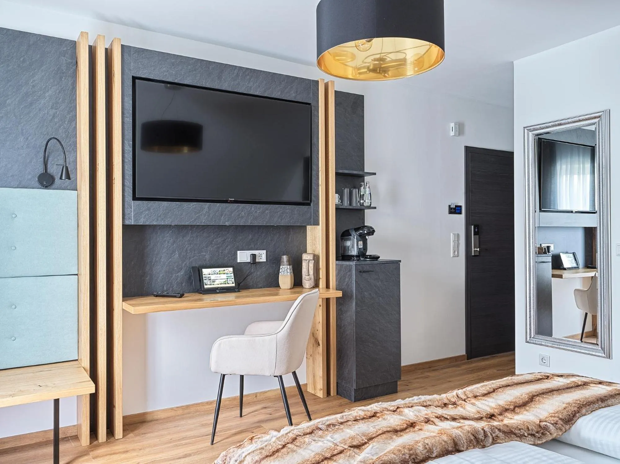 TV and multimedia in Lakeside Resort Michaela