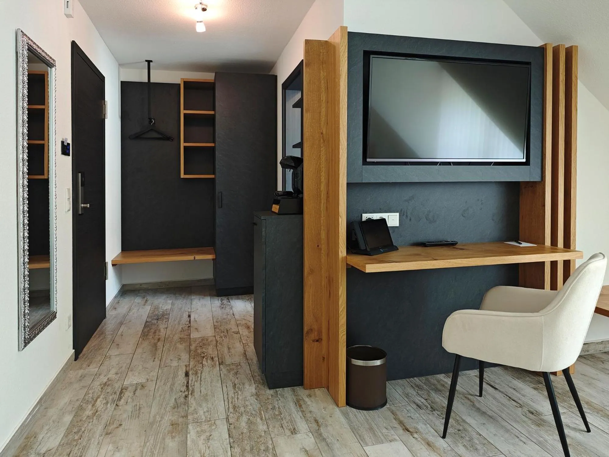 TV and multimedia in Lakeside Resort Michaela