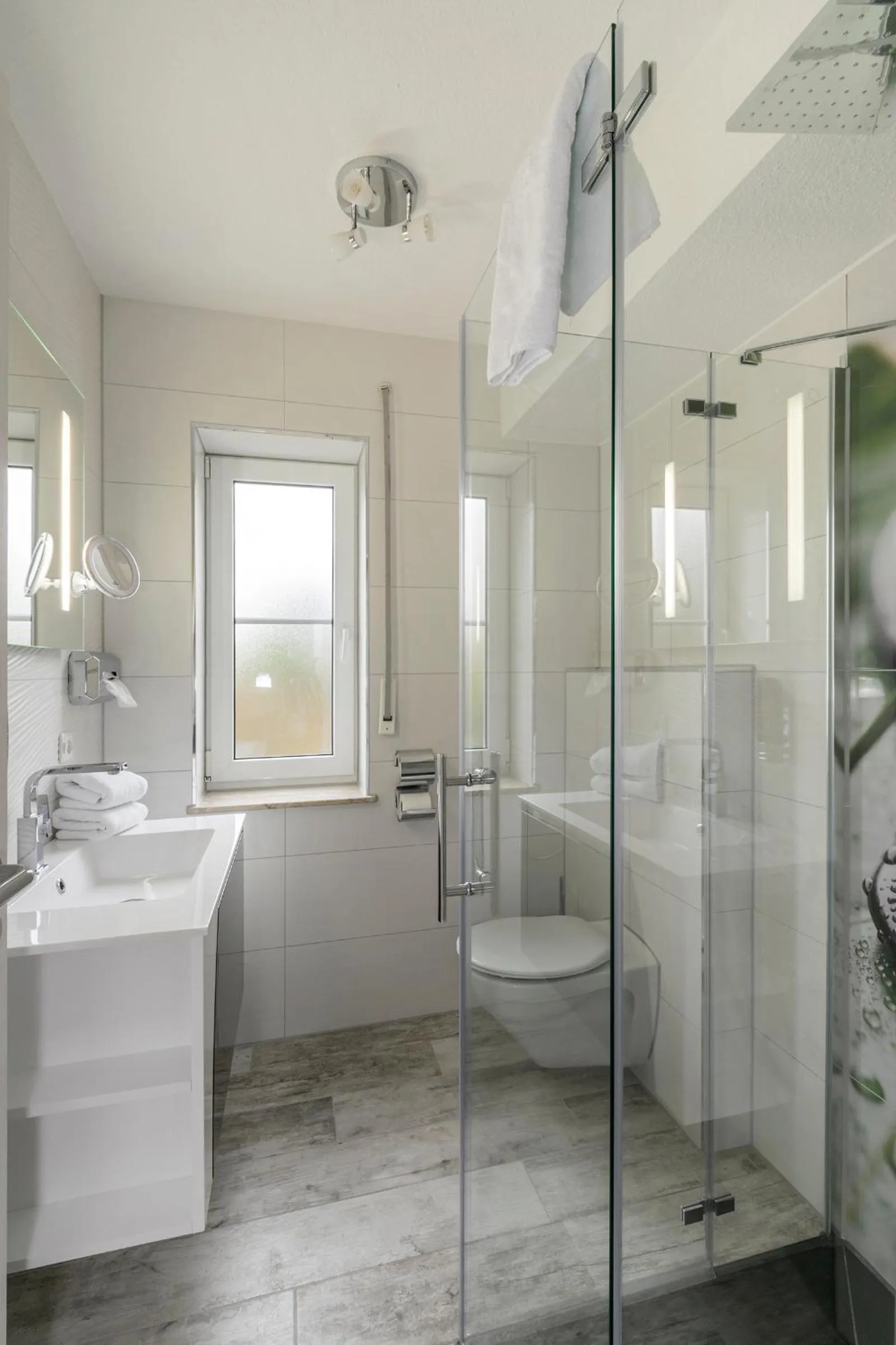 Photo of the whole room in Lakeside Resort Michaela