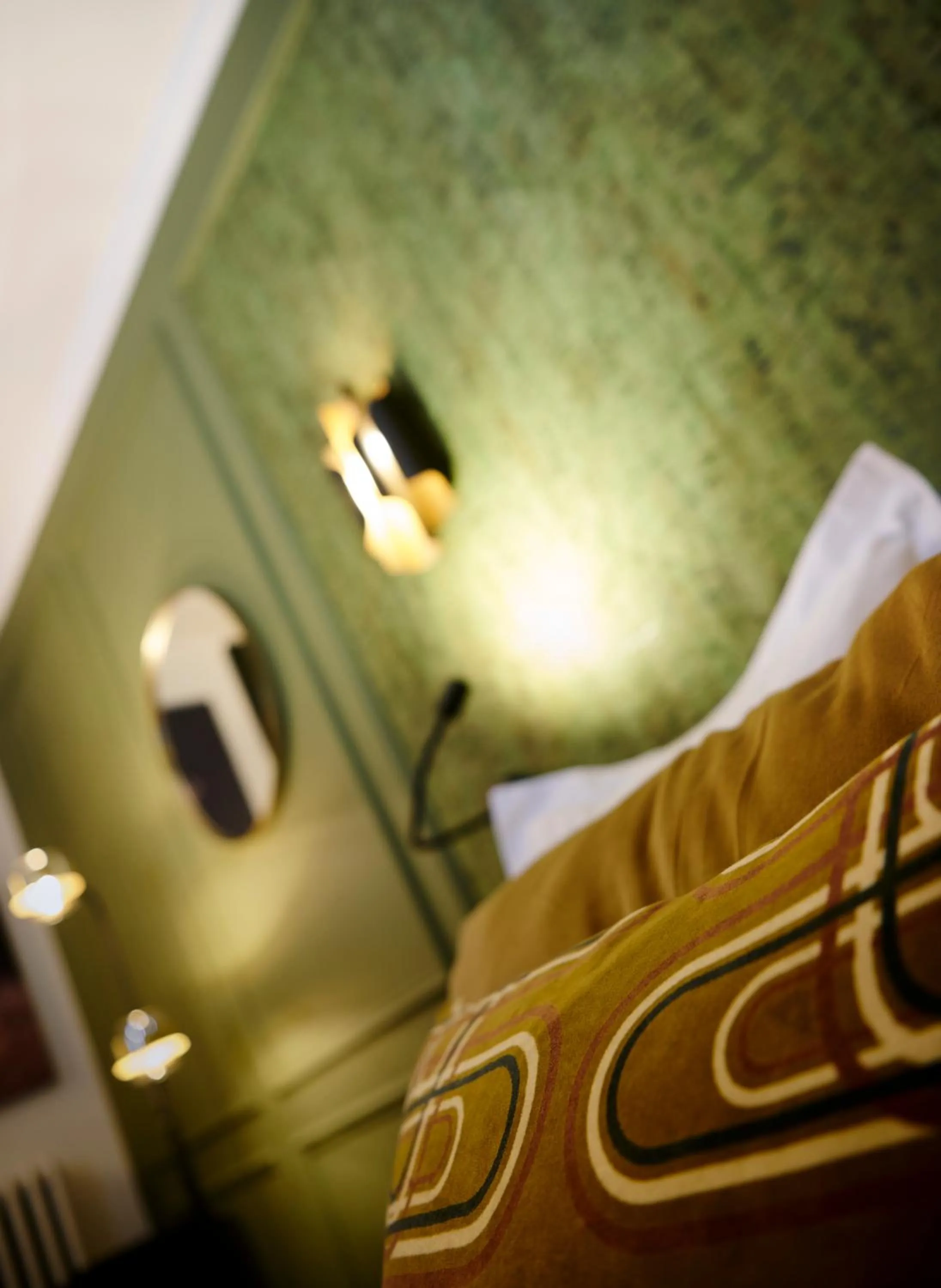 Decorative detail, Bed in Bubble 8