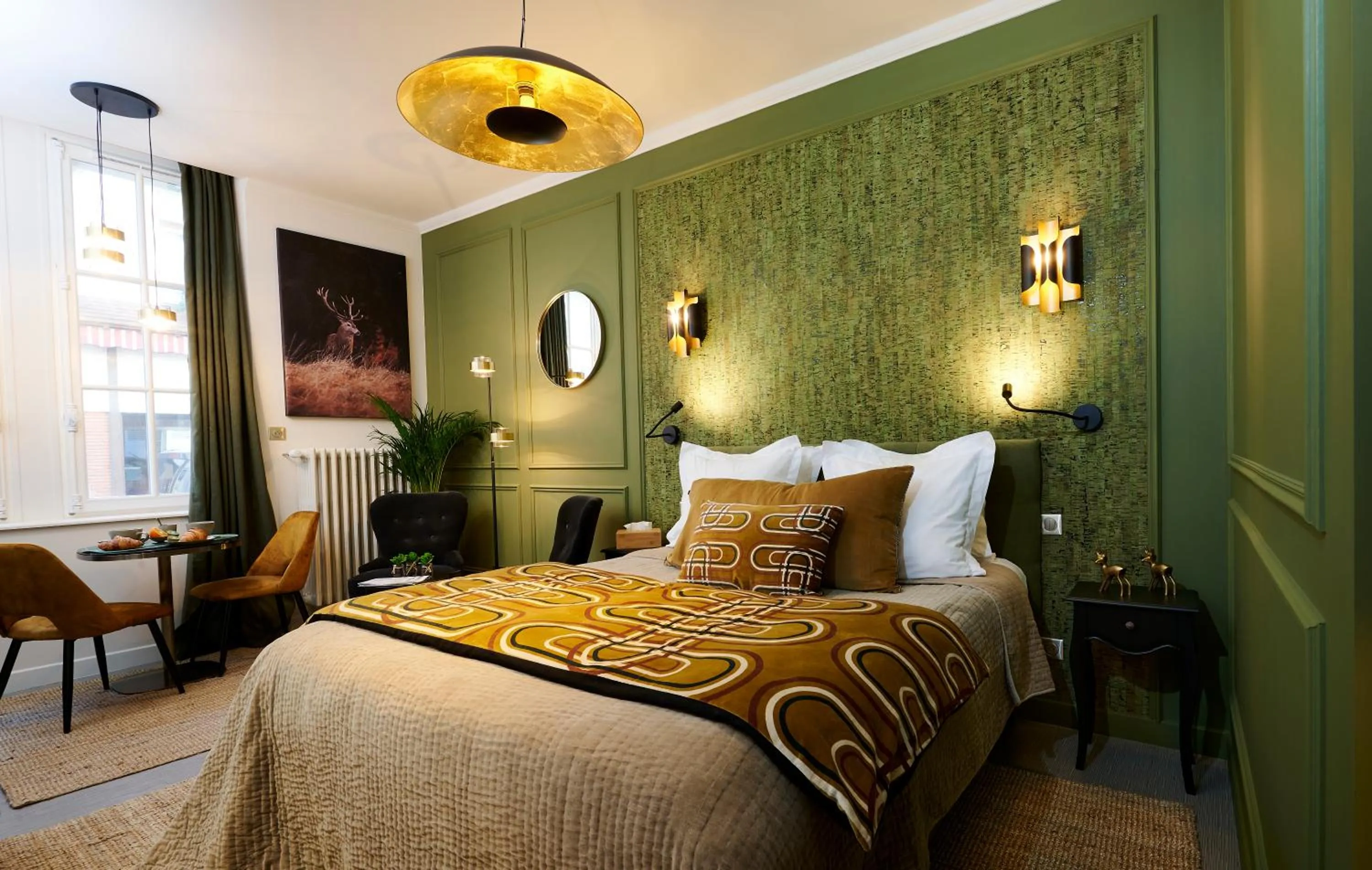 Photo of the whole room, Bed in Bubble 8