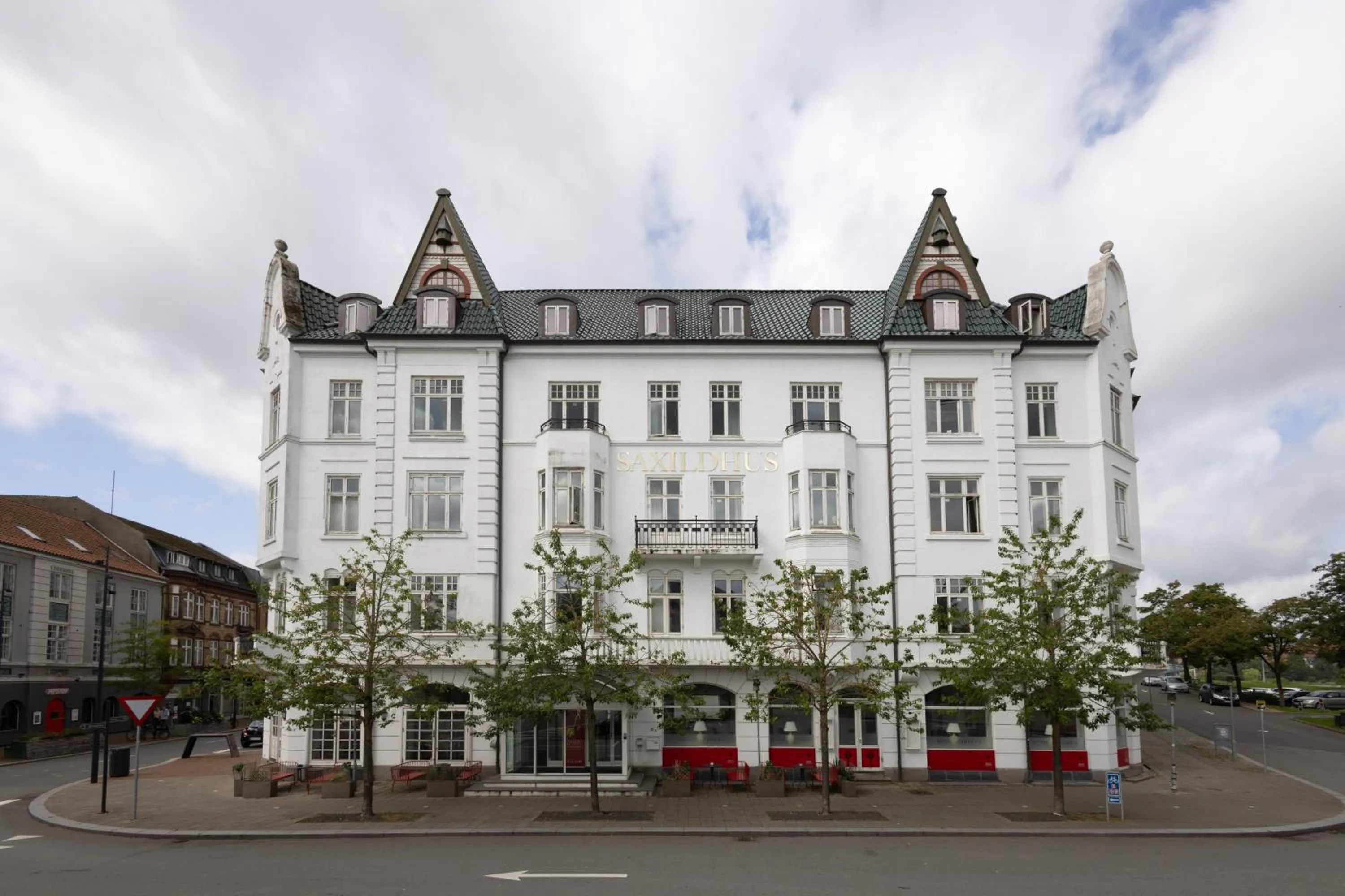 Property building in Milling Hotel Saxildhus
