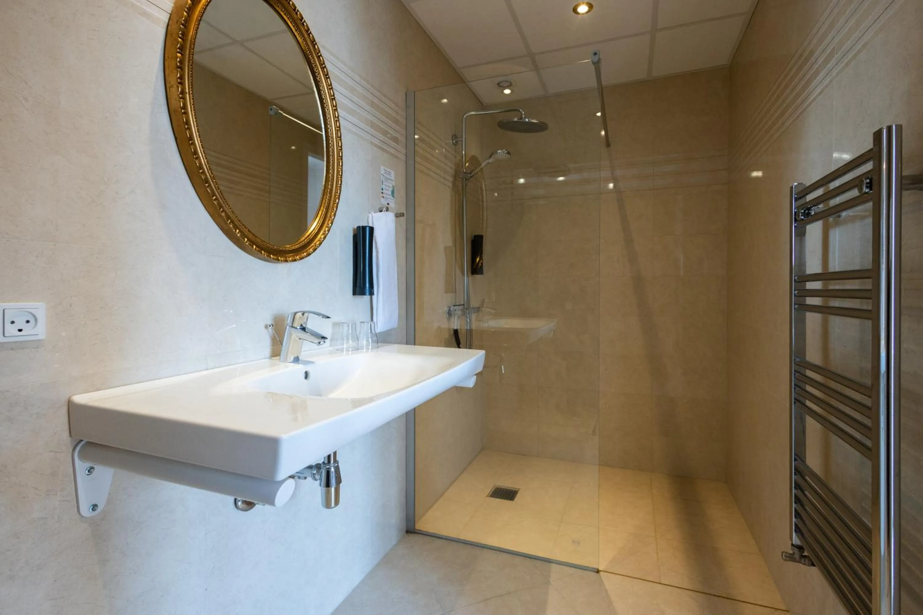 Bathroom in Milling Hotel Saxildhus