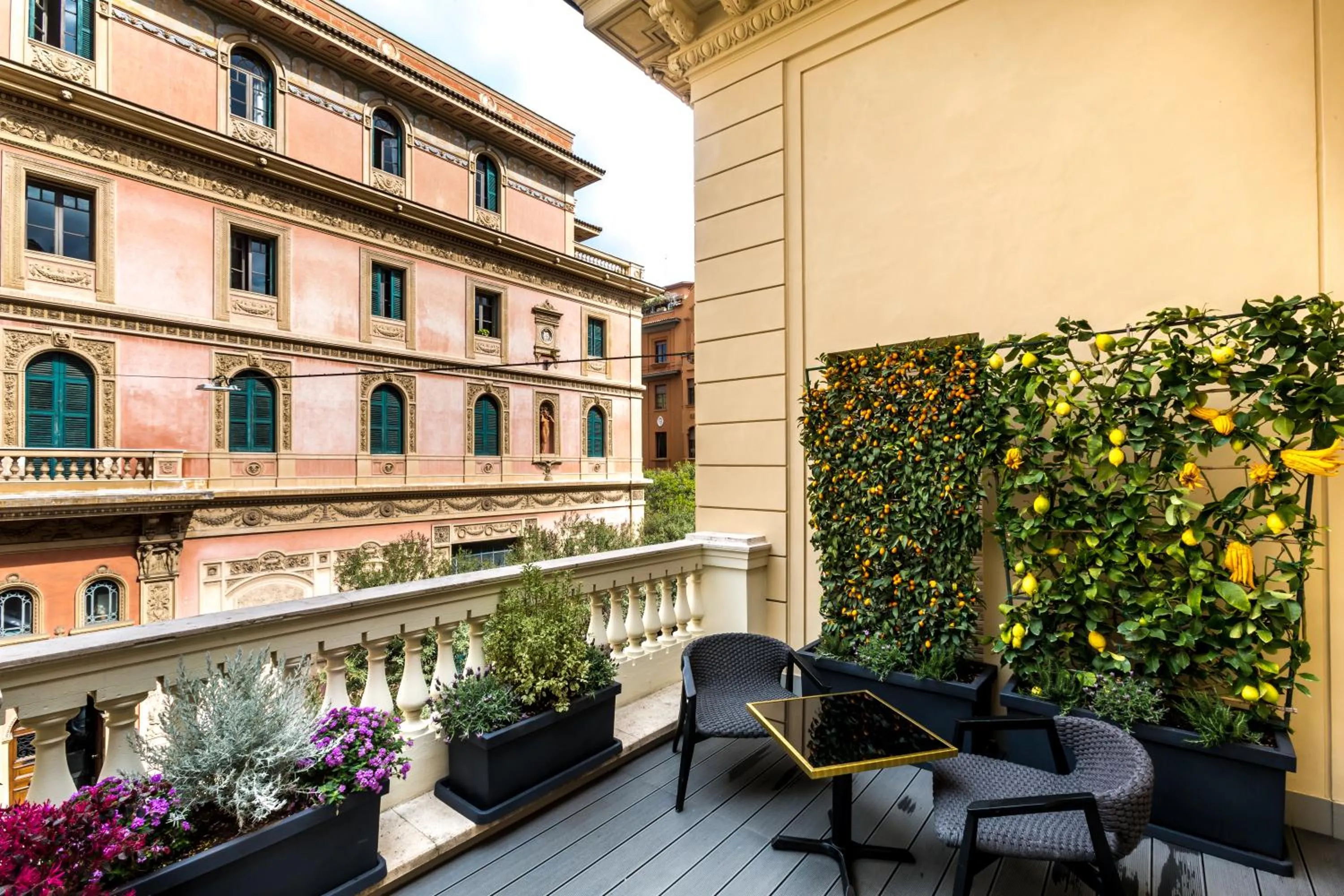 Property building in Hotel The Haven Roma