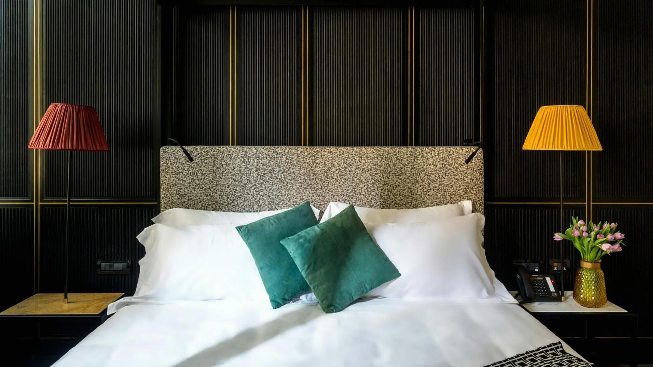 Bed in Hotel The Haven Roma