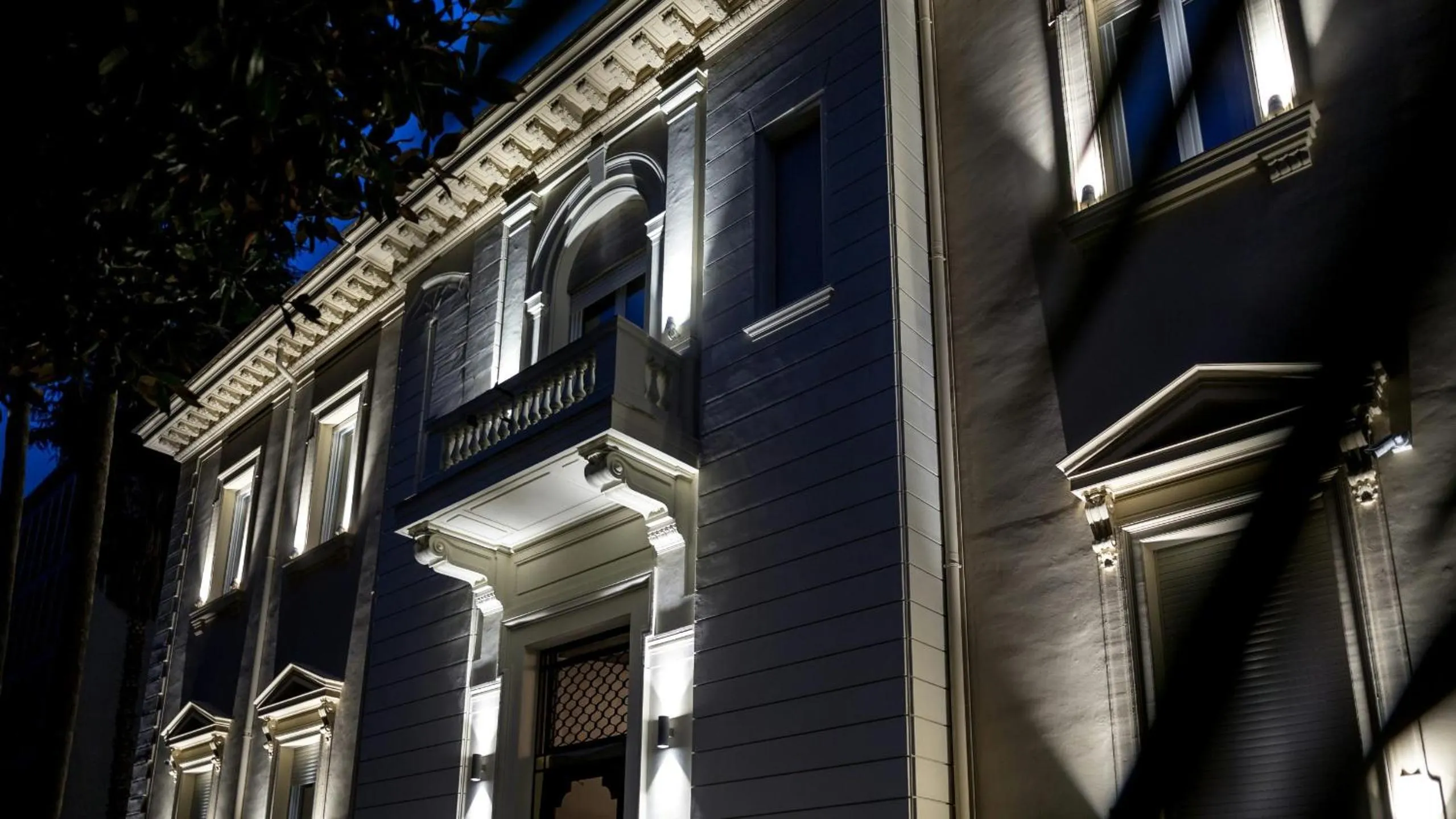 Property building in Hotel The Haven Roma