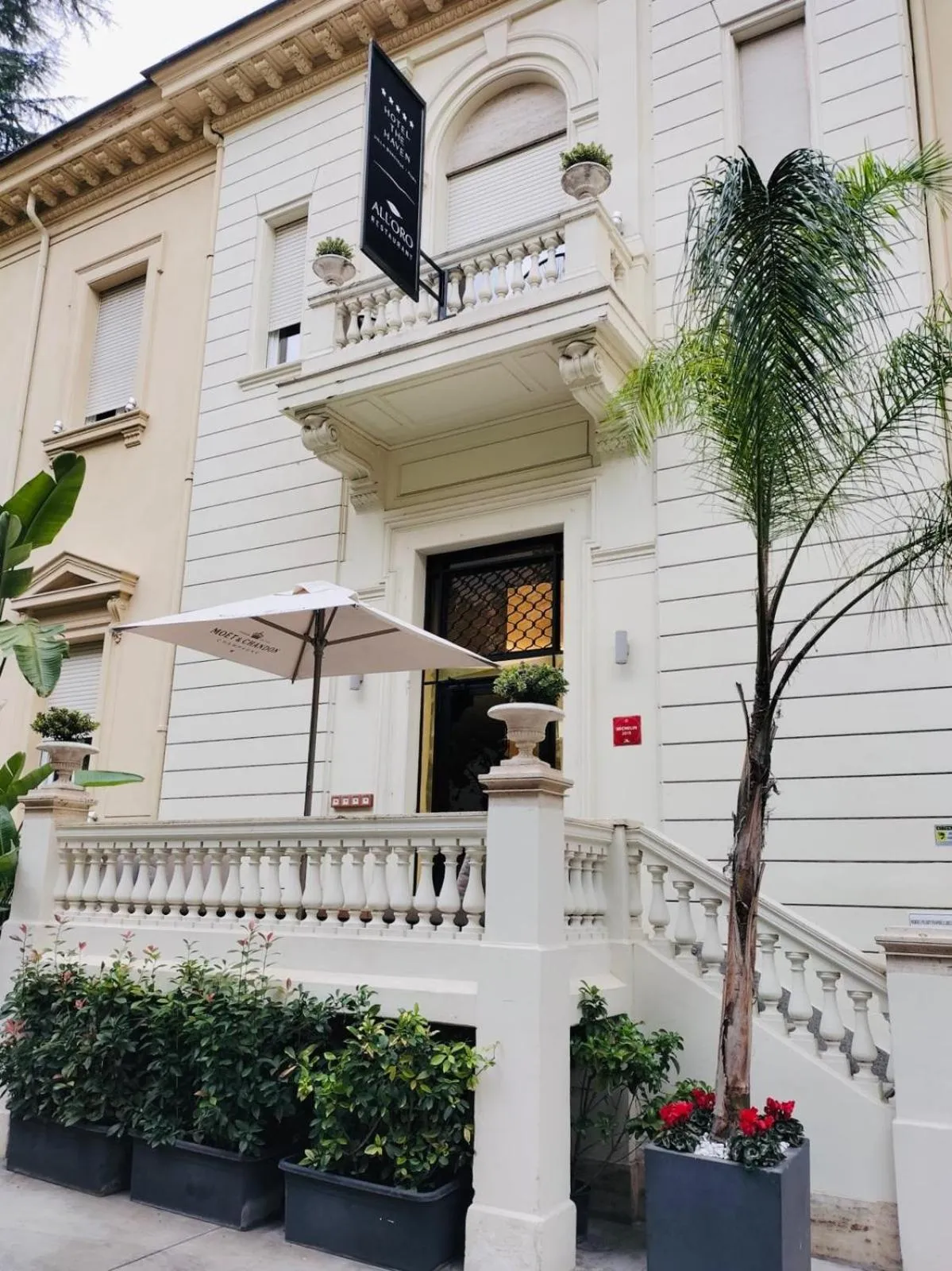 Property building in Hotel The Haven Roma