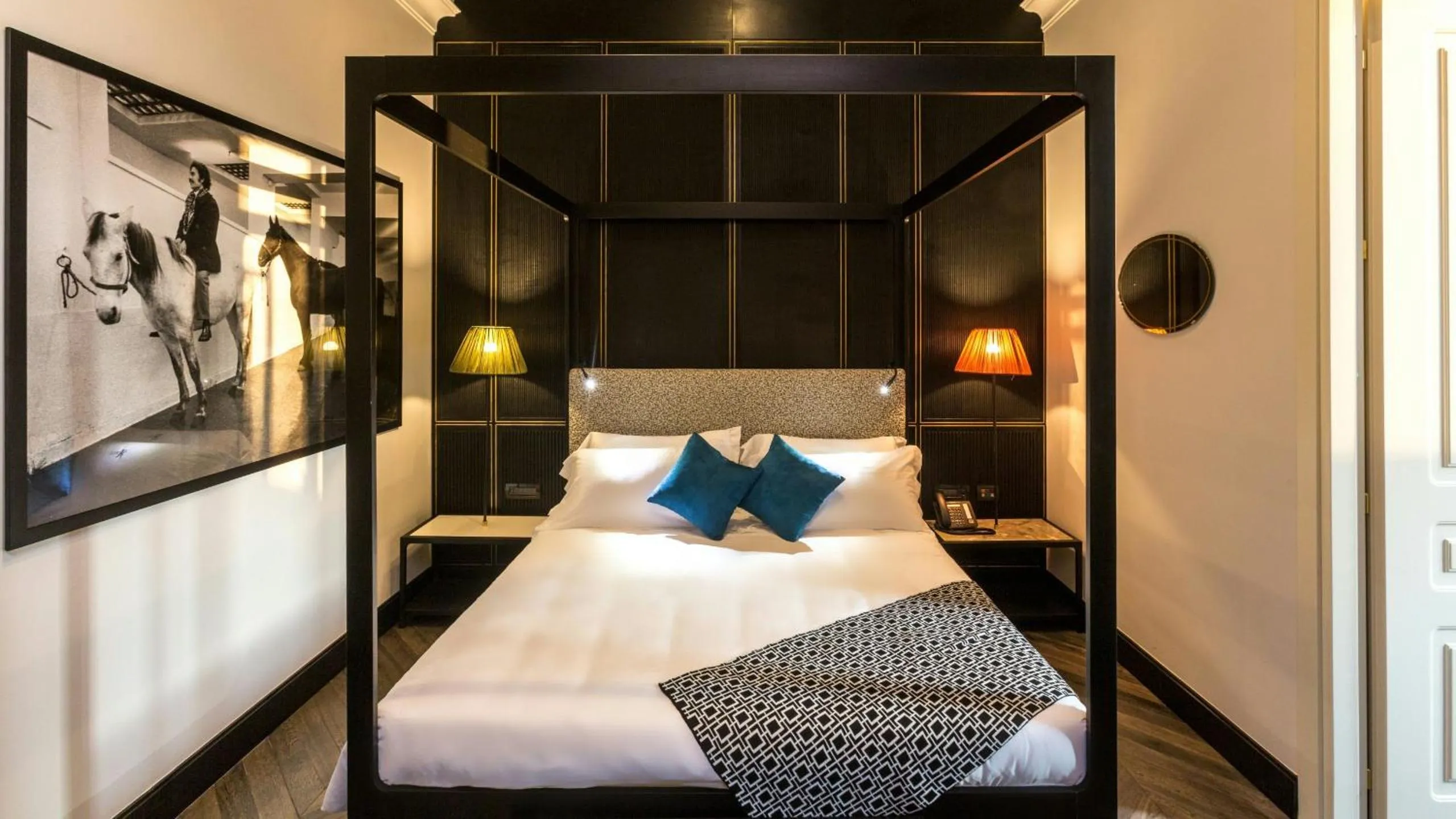 Bed in Hotel The Haven Roma