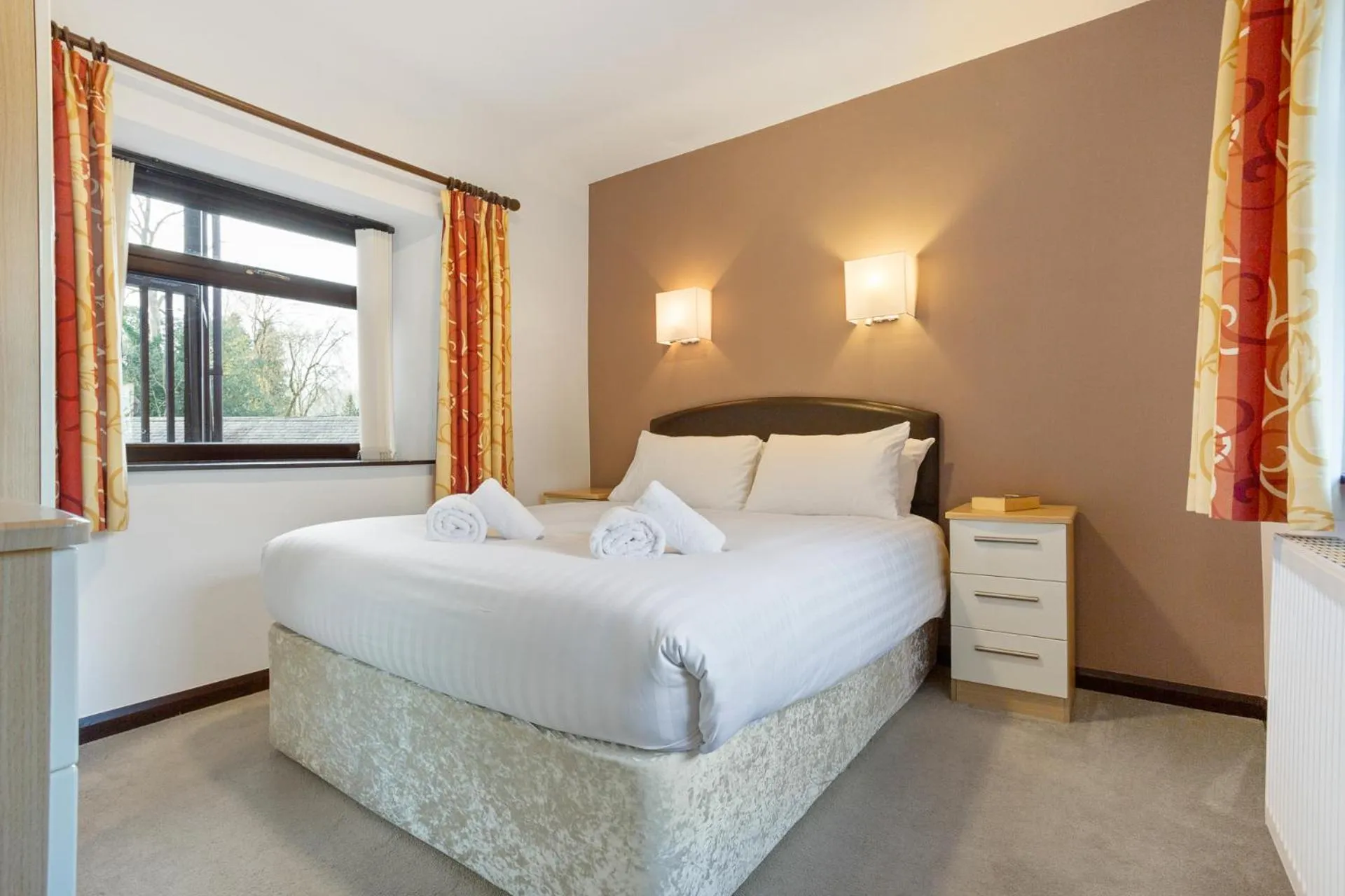 Property building, Bed in Hapimag Burnside Park Apartments