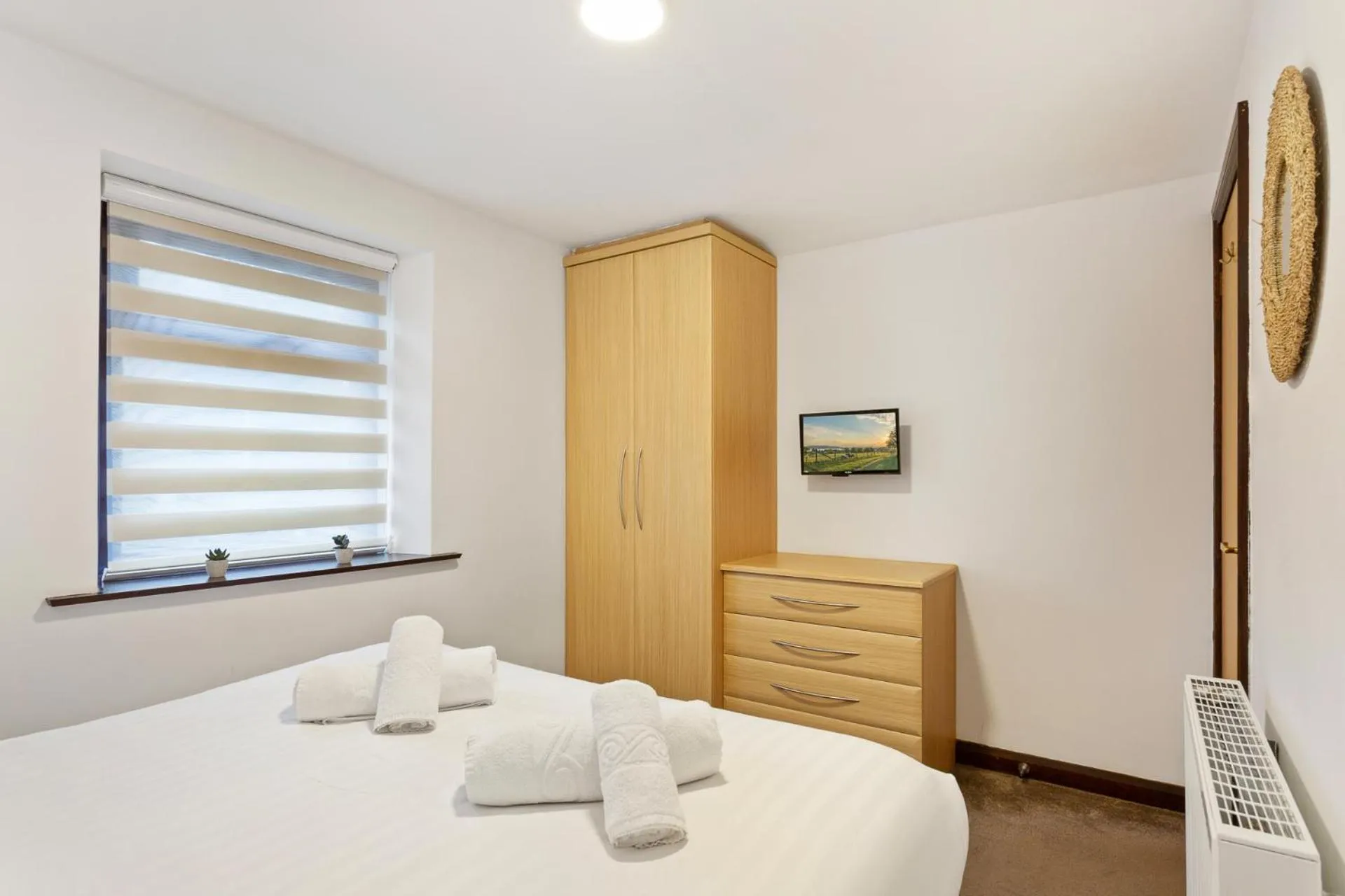 Property building, Bed in Hapimag Burnside Park Apartments