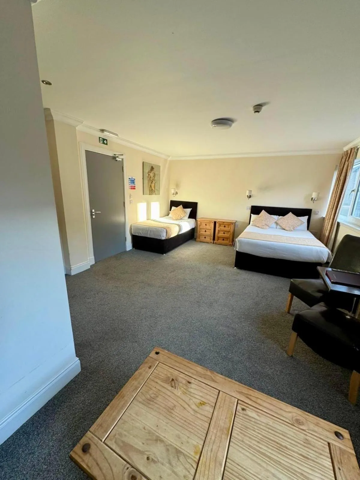 Photo of the whole room, Bed in The Waverley Inn