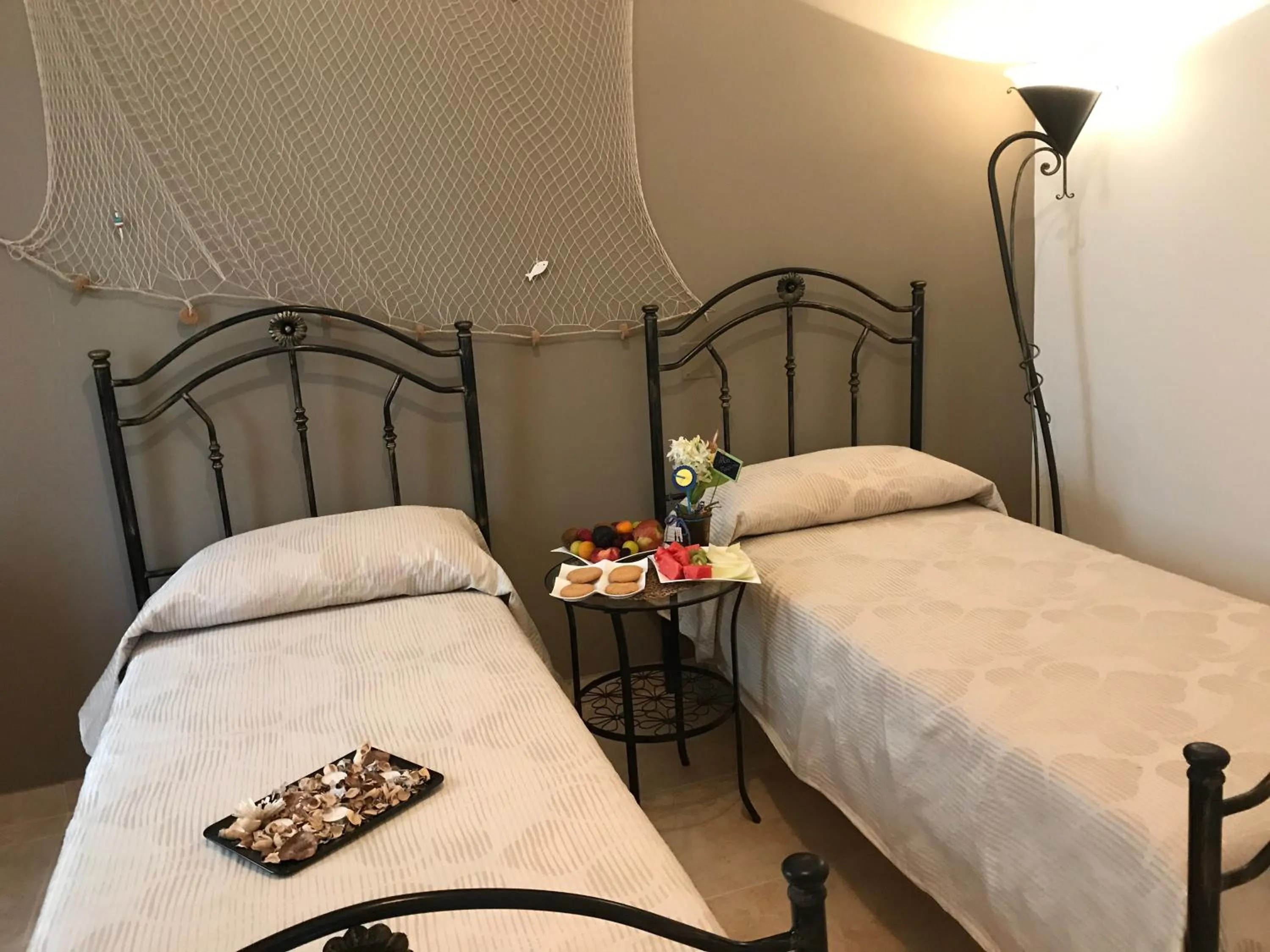 Photo of the whole room, Bed in La Maison de Gabrielè