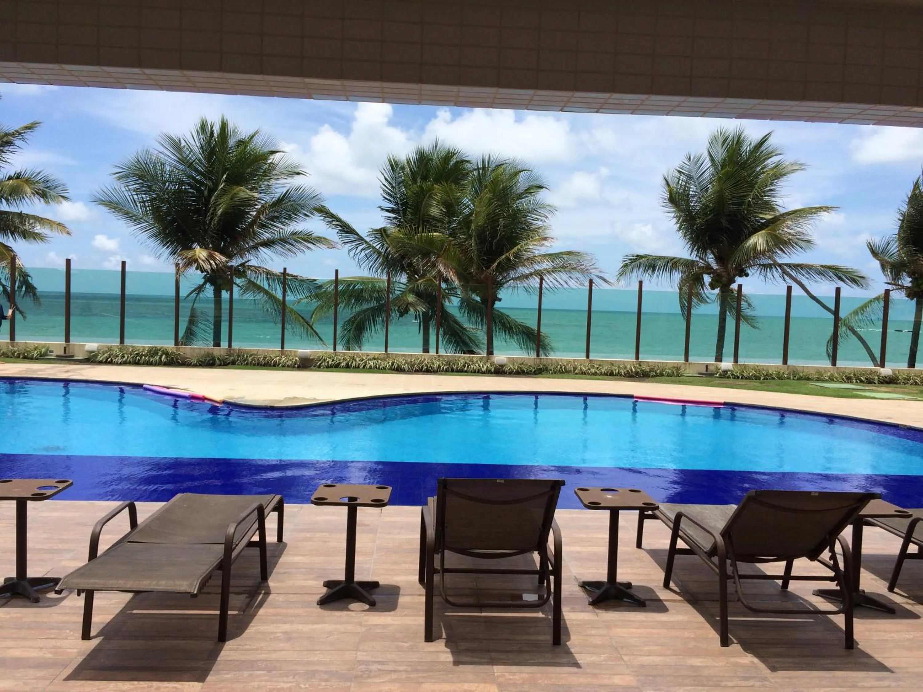 Swimming pool in Tabatinga Residence Apart Hotel