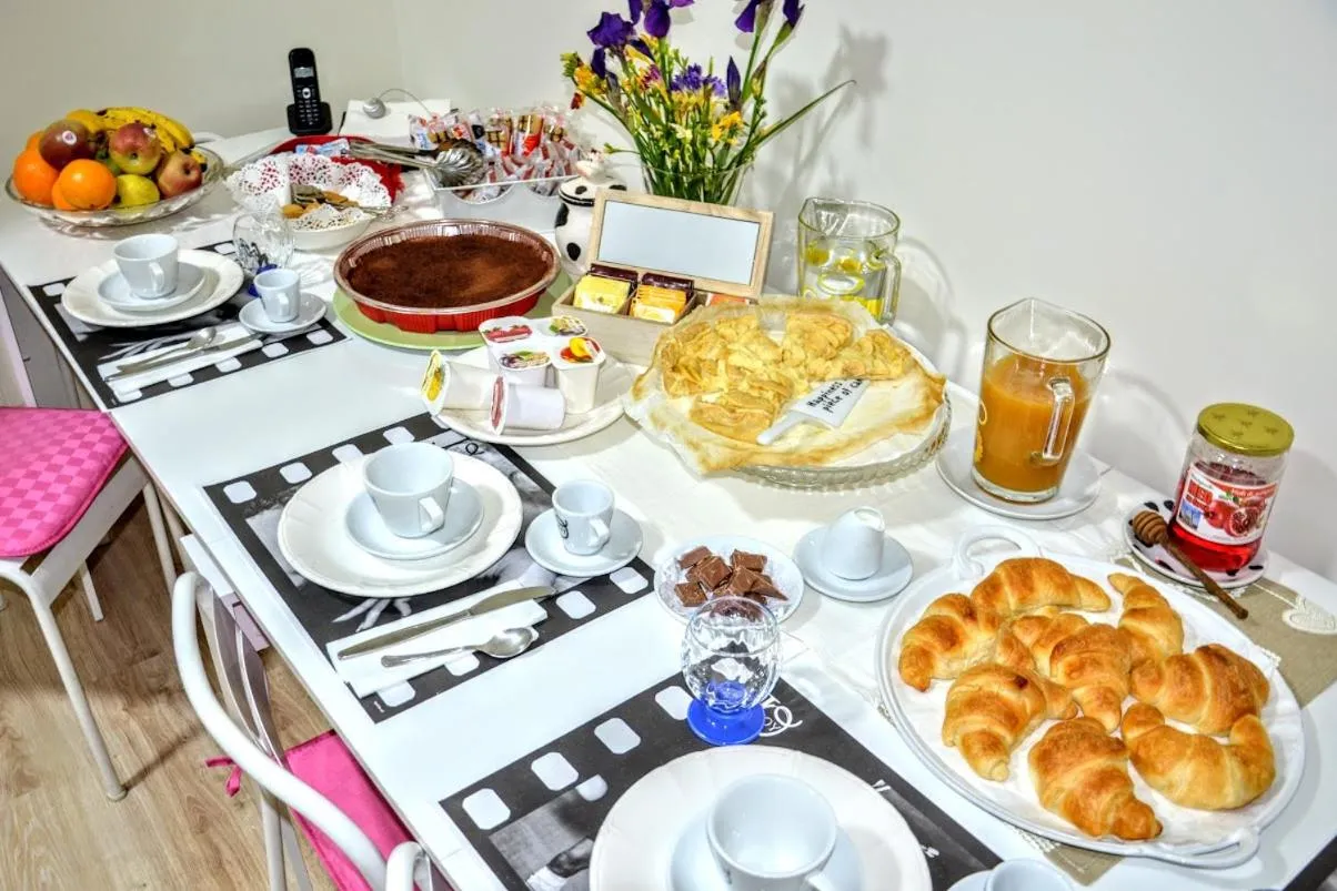 Buffet breakfast in Santa Maria Maggiore