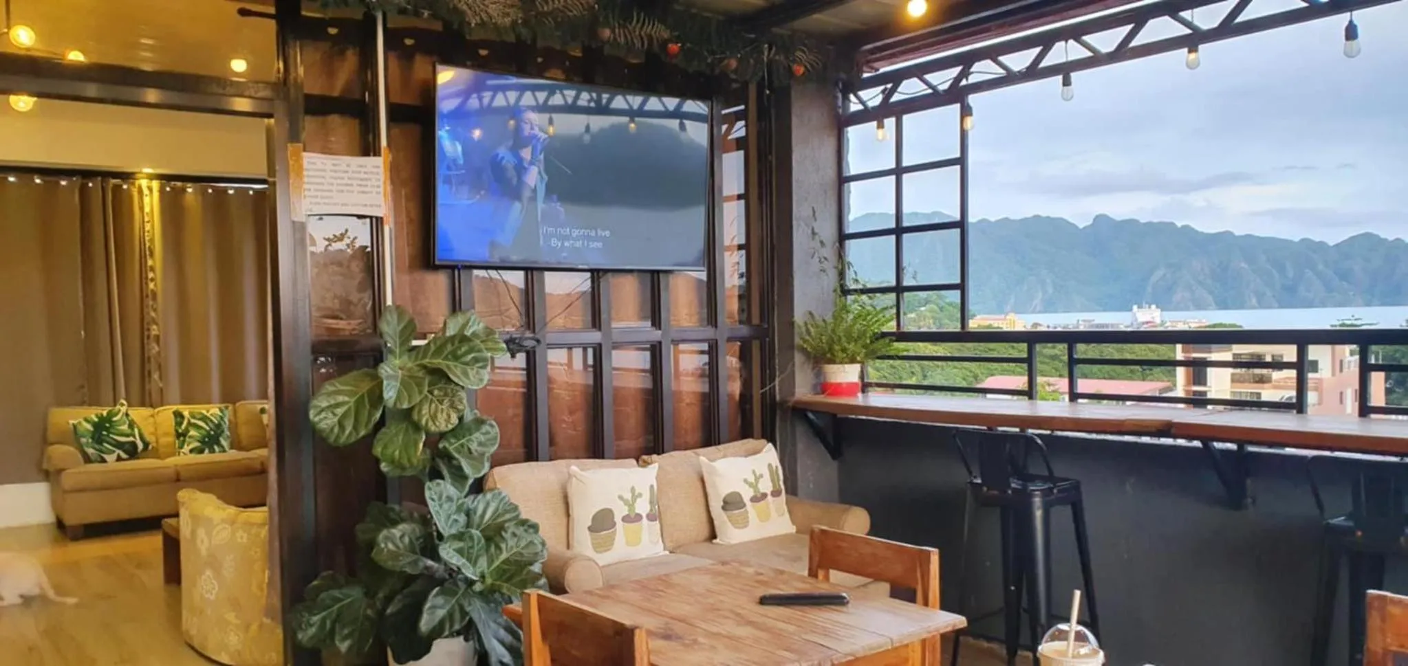 Kalis Viewpoint Lodge Coron