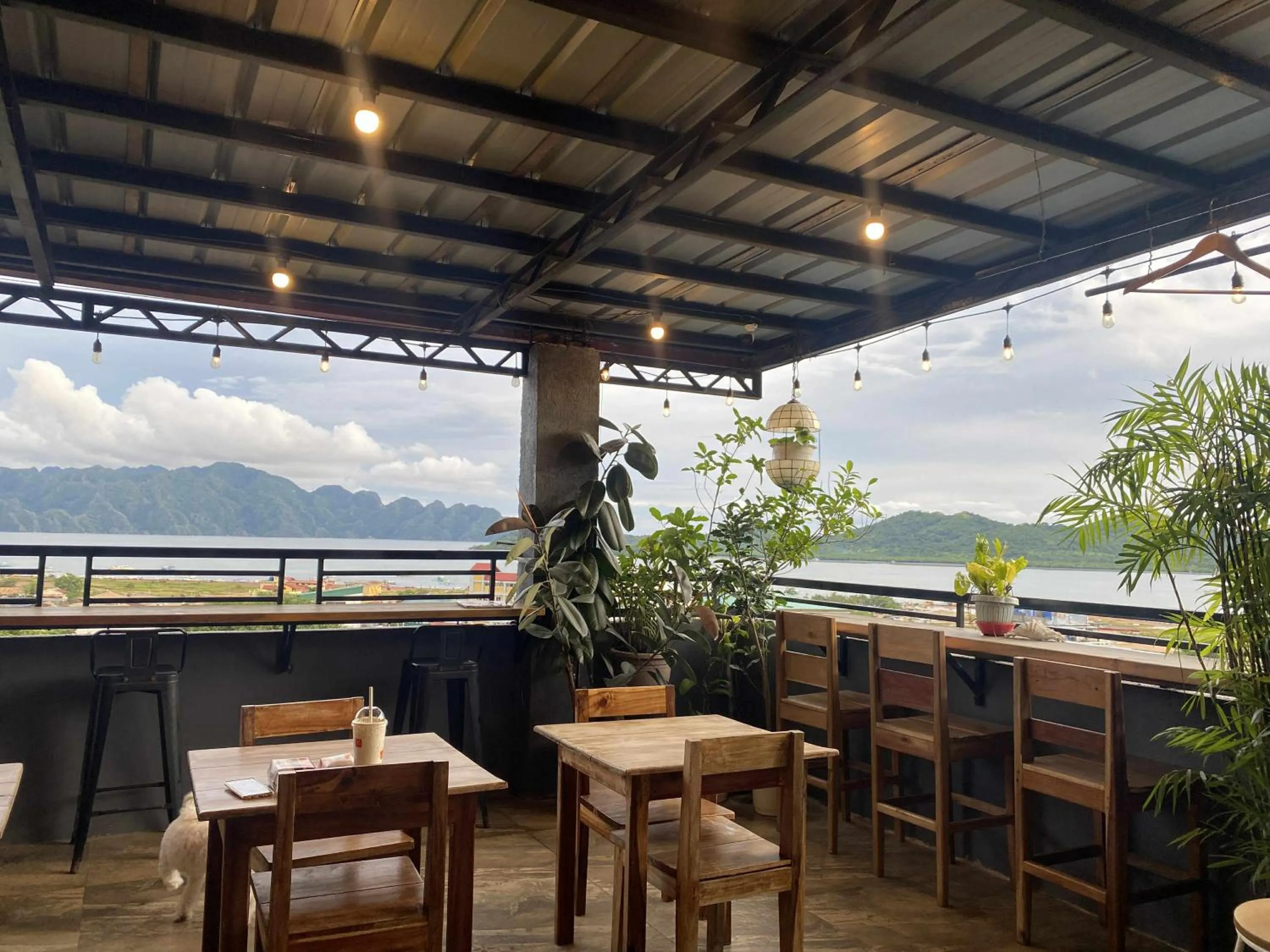 Kalis Viewpoint Lodge Coron