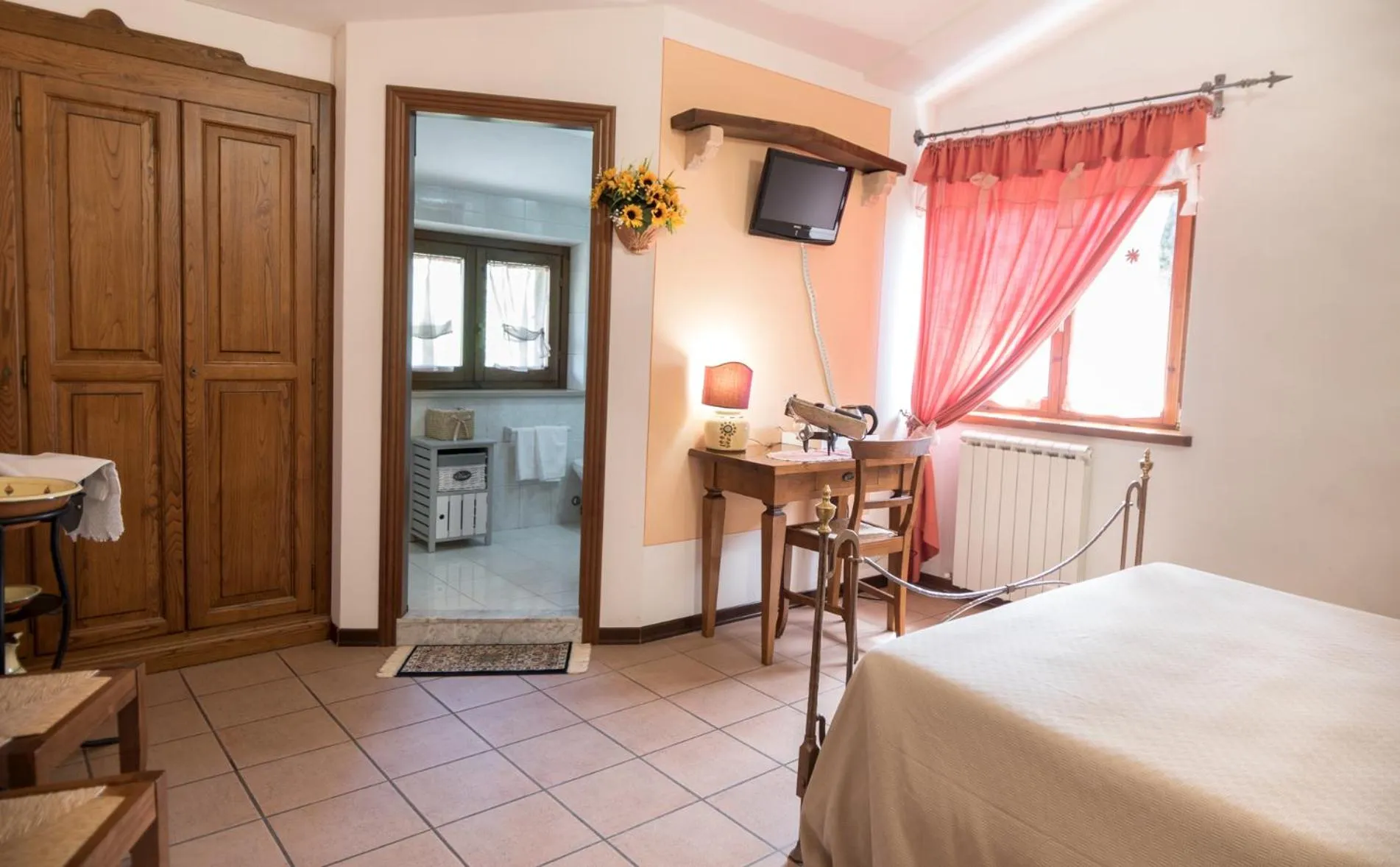 TV and multimedia, Bed in La Piaggia