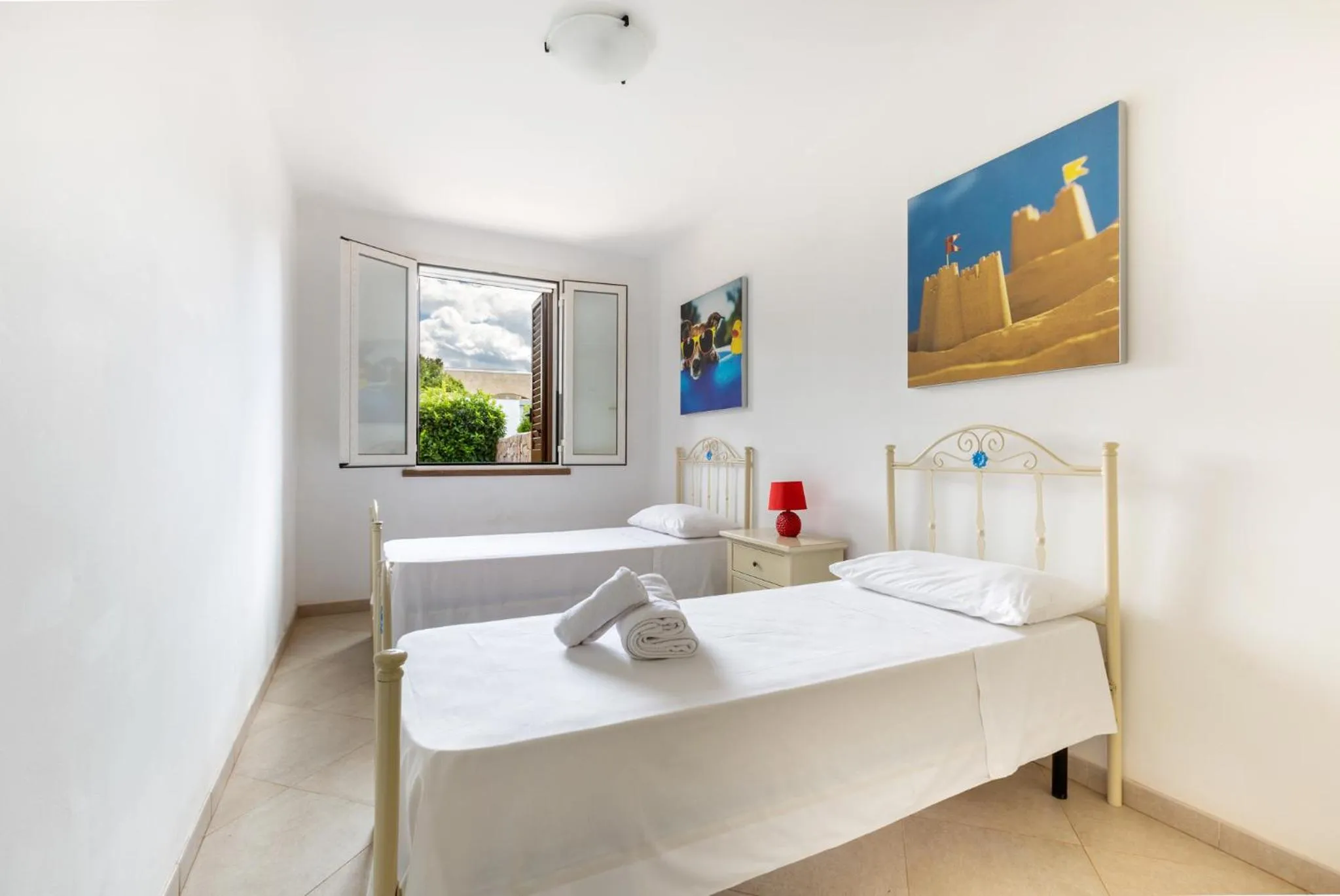 Bed in Residence Magic Sea Torre Pali