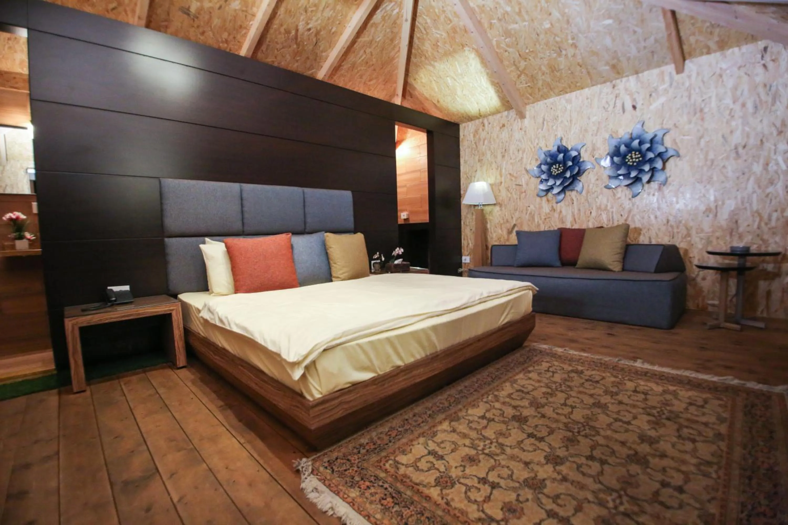 Bed in Four Seasons Halat