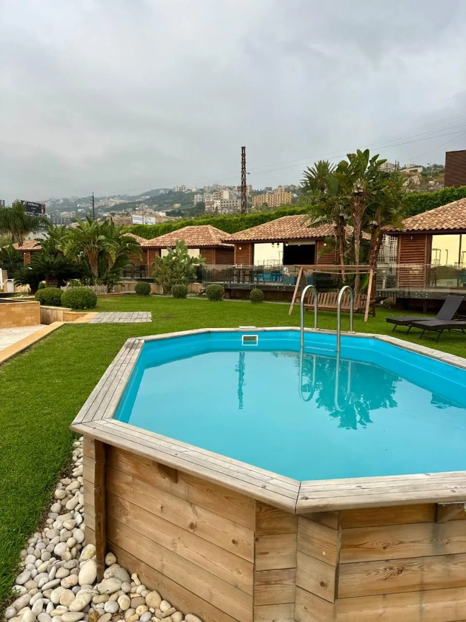 Day in Four Seasons Halat