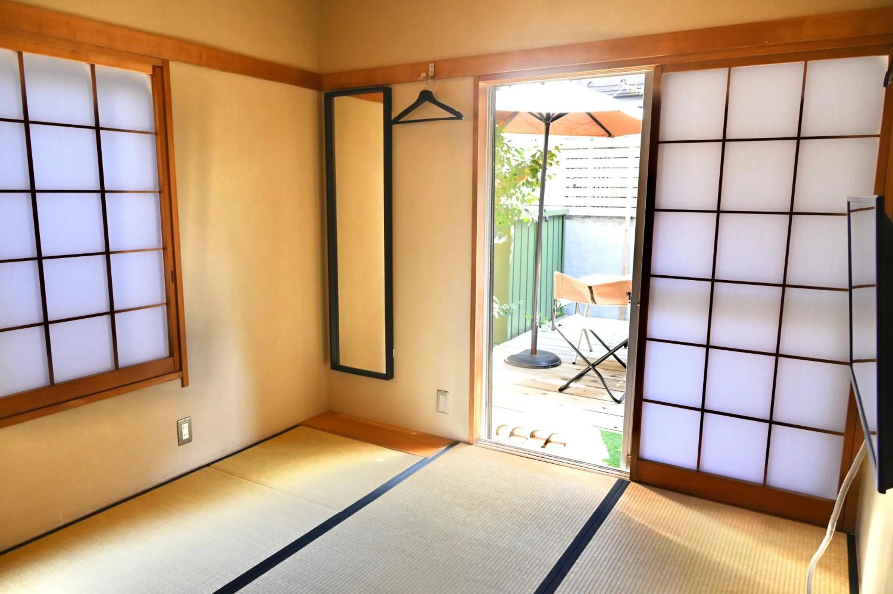 Photo of the whole room, Bed in guesthouse SHIBAFU