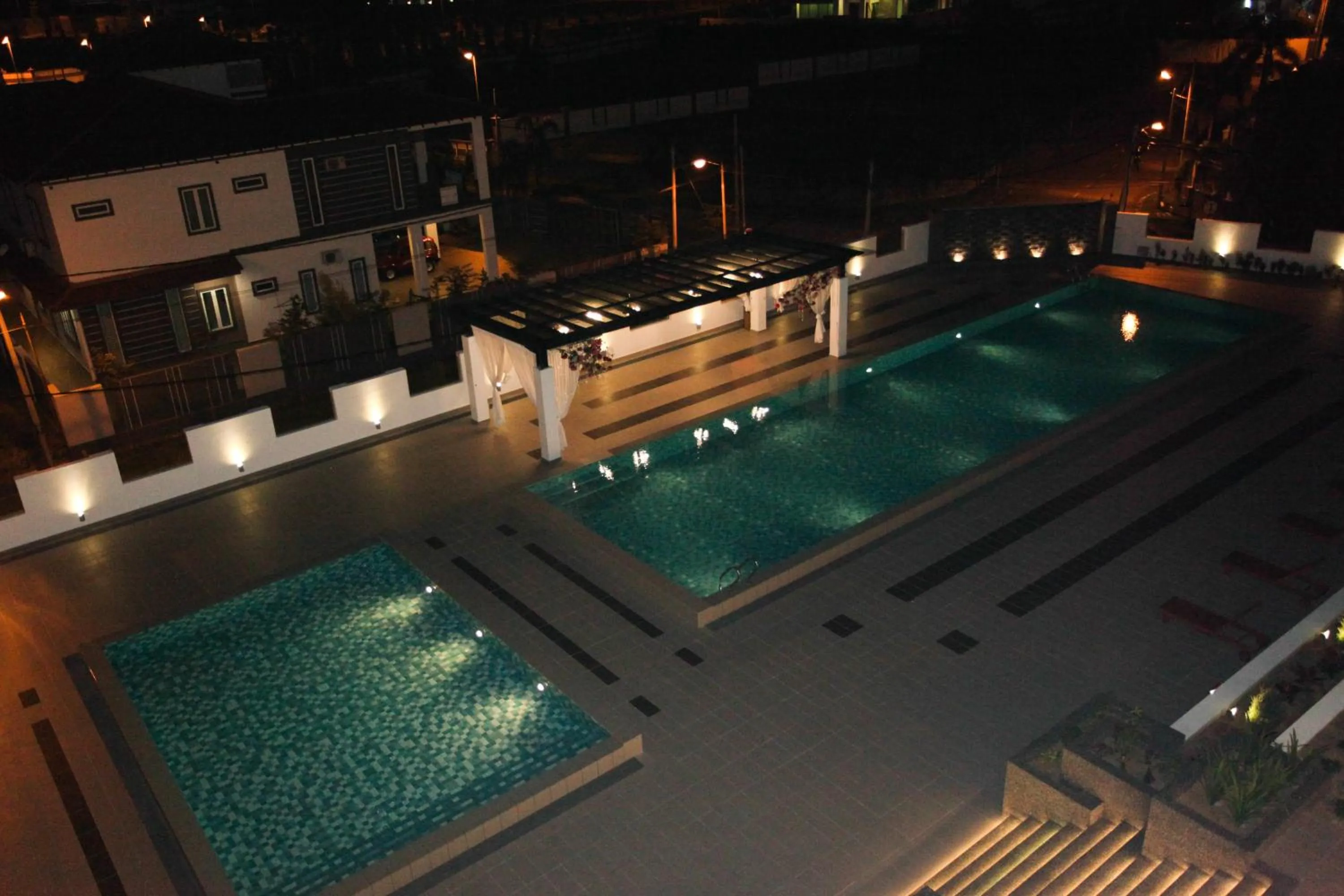 Pool view in Casa Bianca