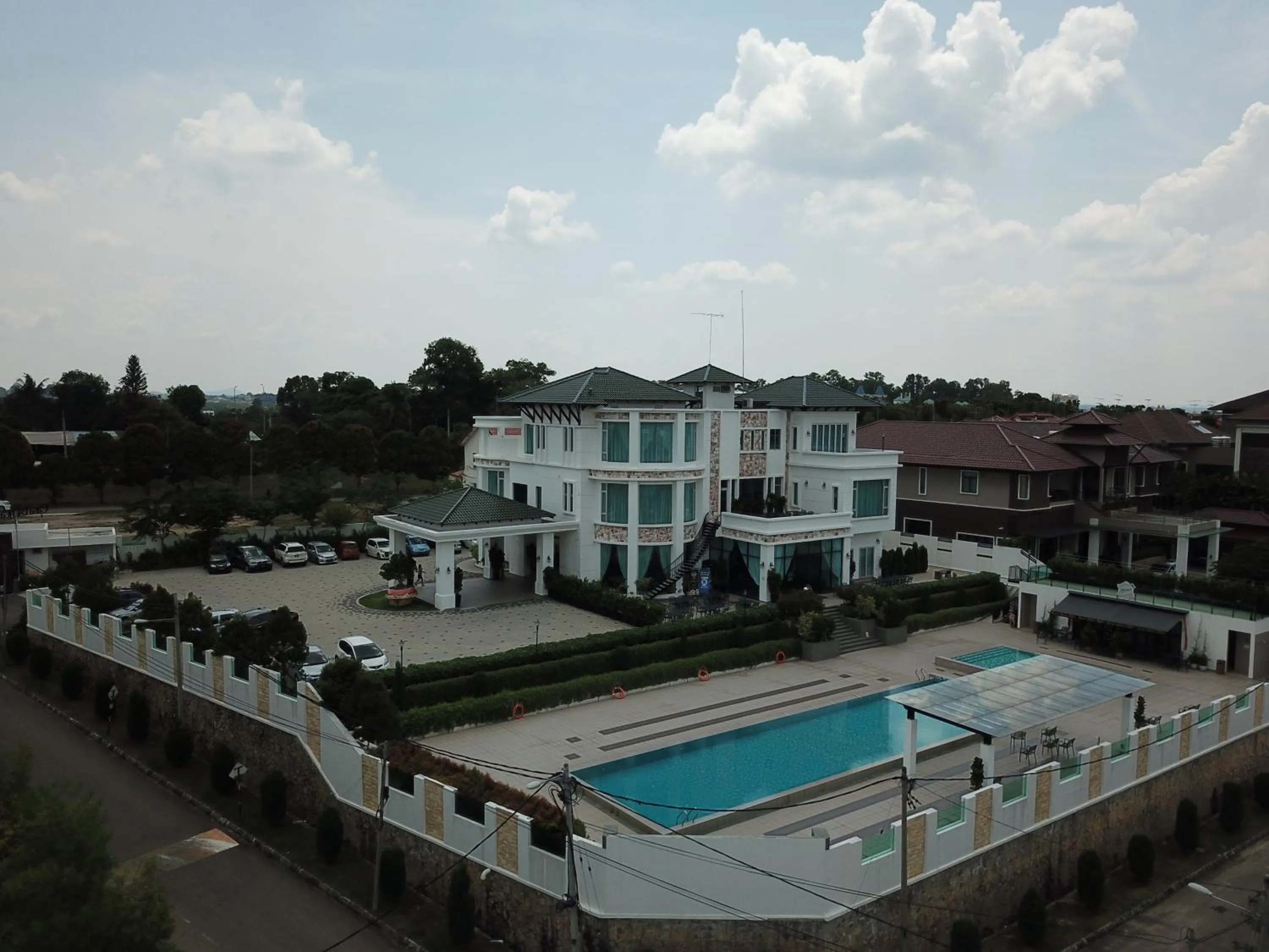 Property building in Casa Bianca