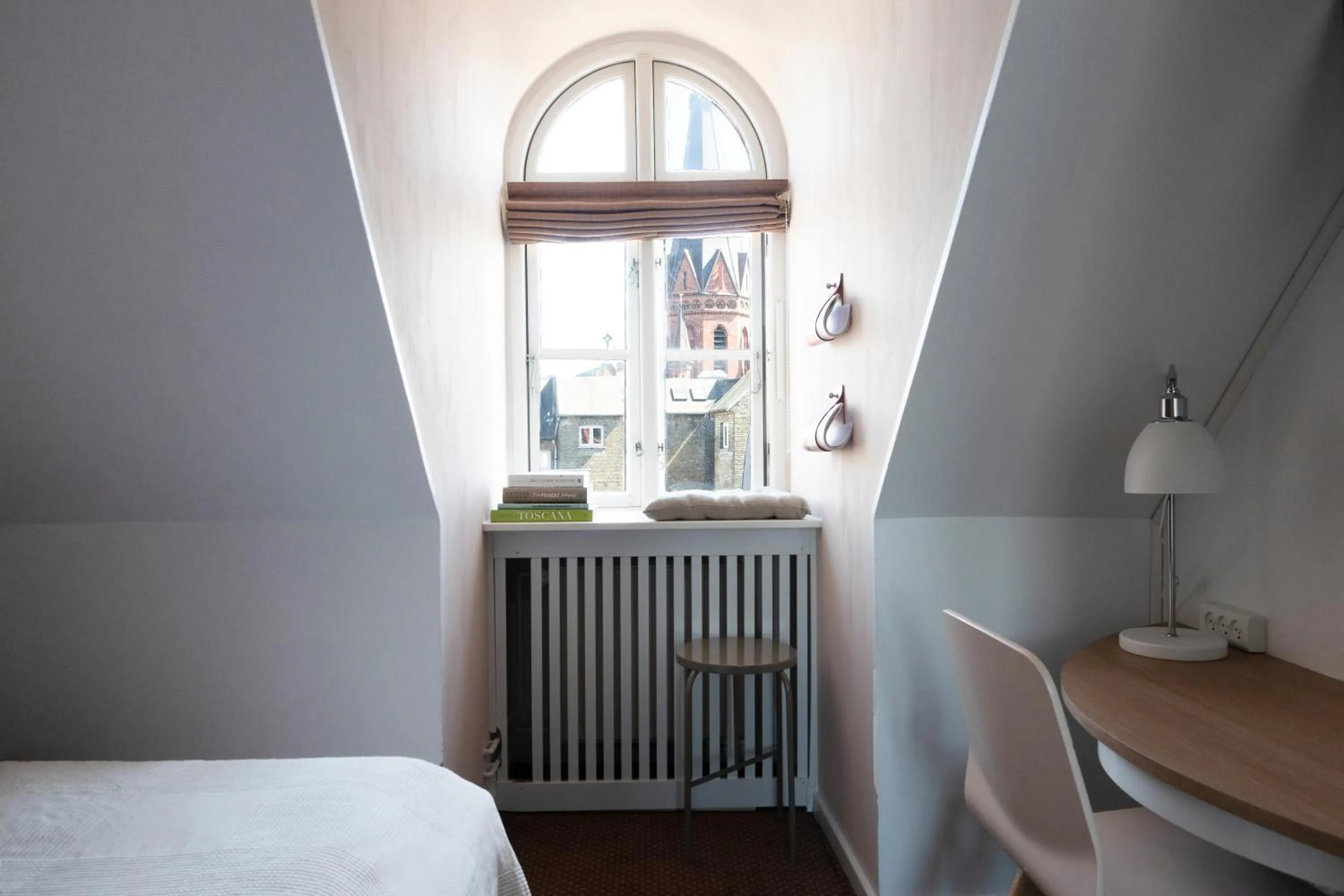 Bedroom, Bed in Savoy Hotel