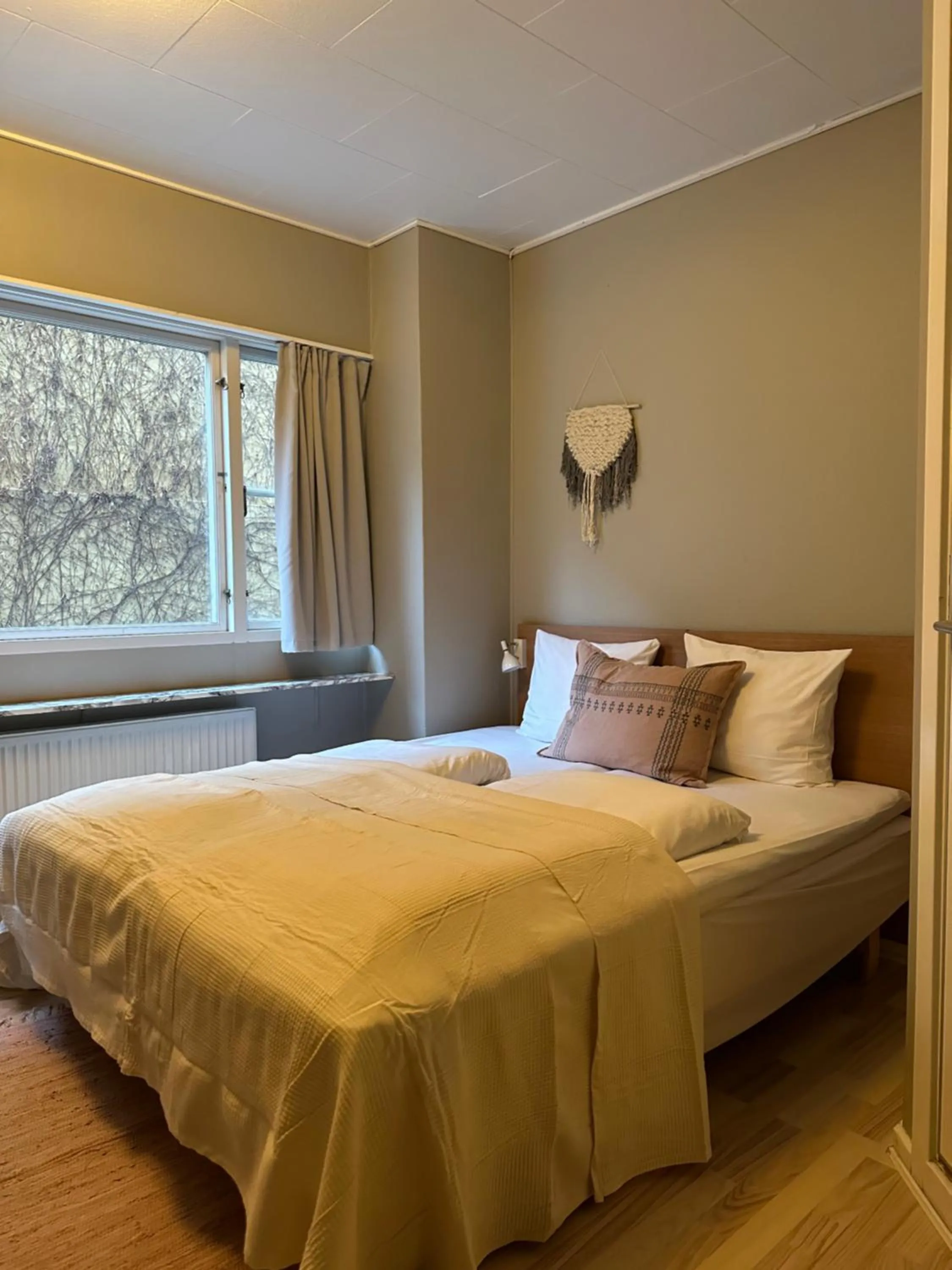 Bedroom, Bed in Savoy Hotel