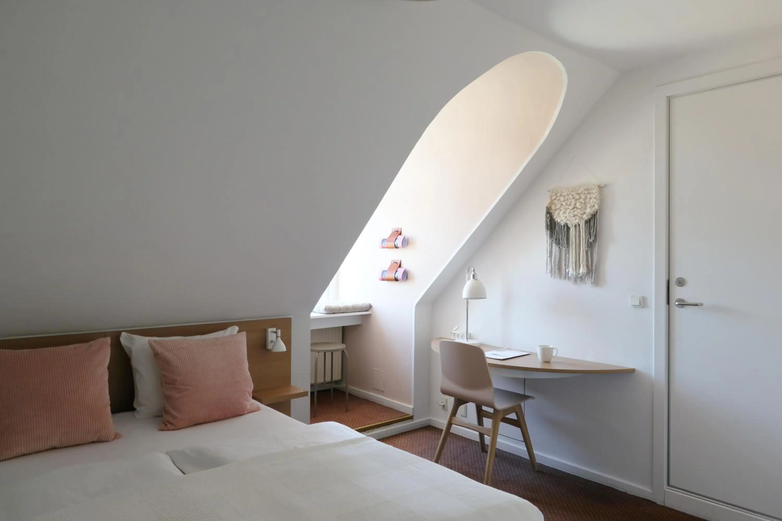 Bedroom, Bed in Savoy Hotel