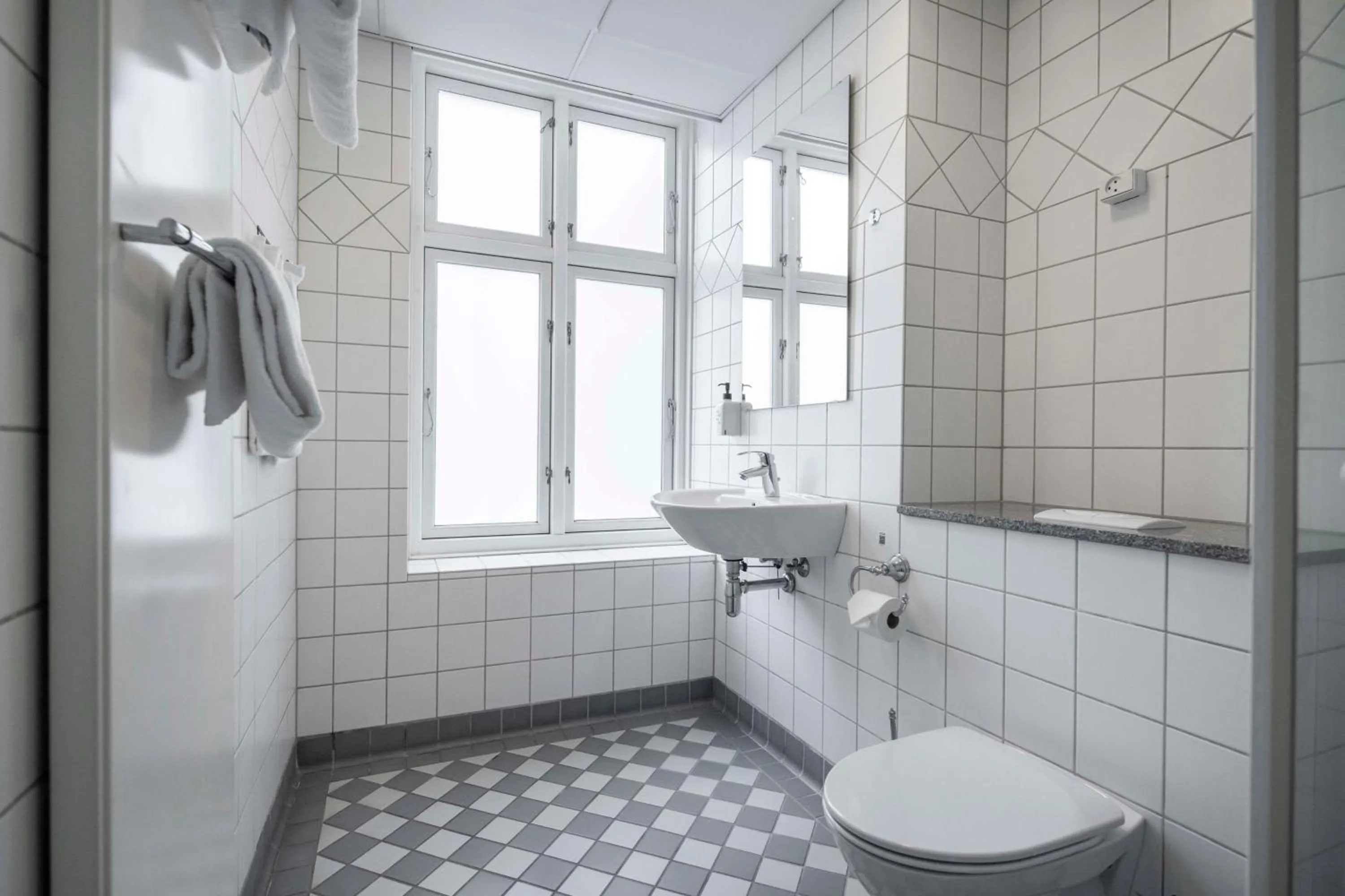 Bathroom in Scandic Webers