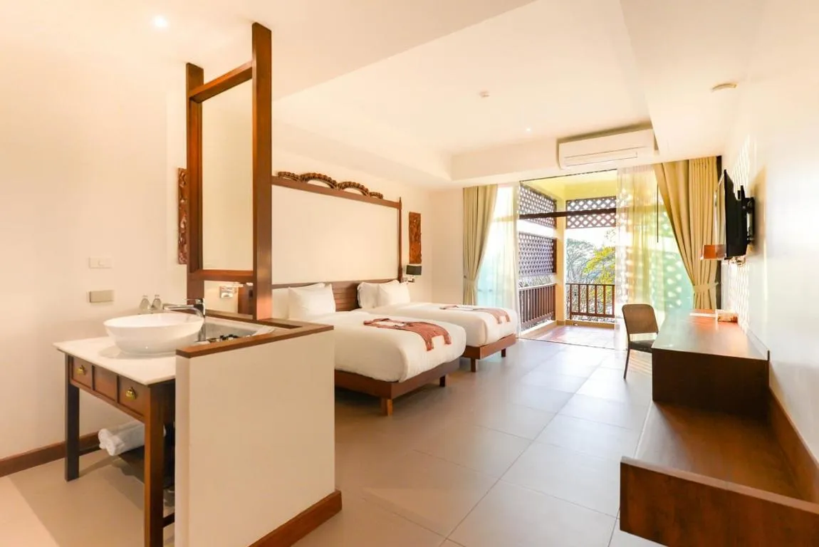 Bed in Bansaeo Garden and Resort